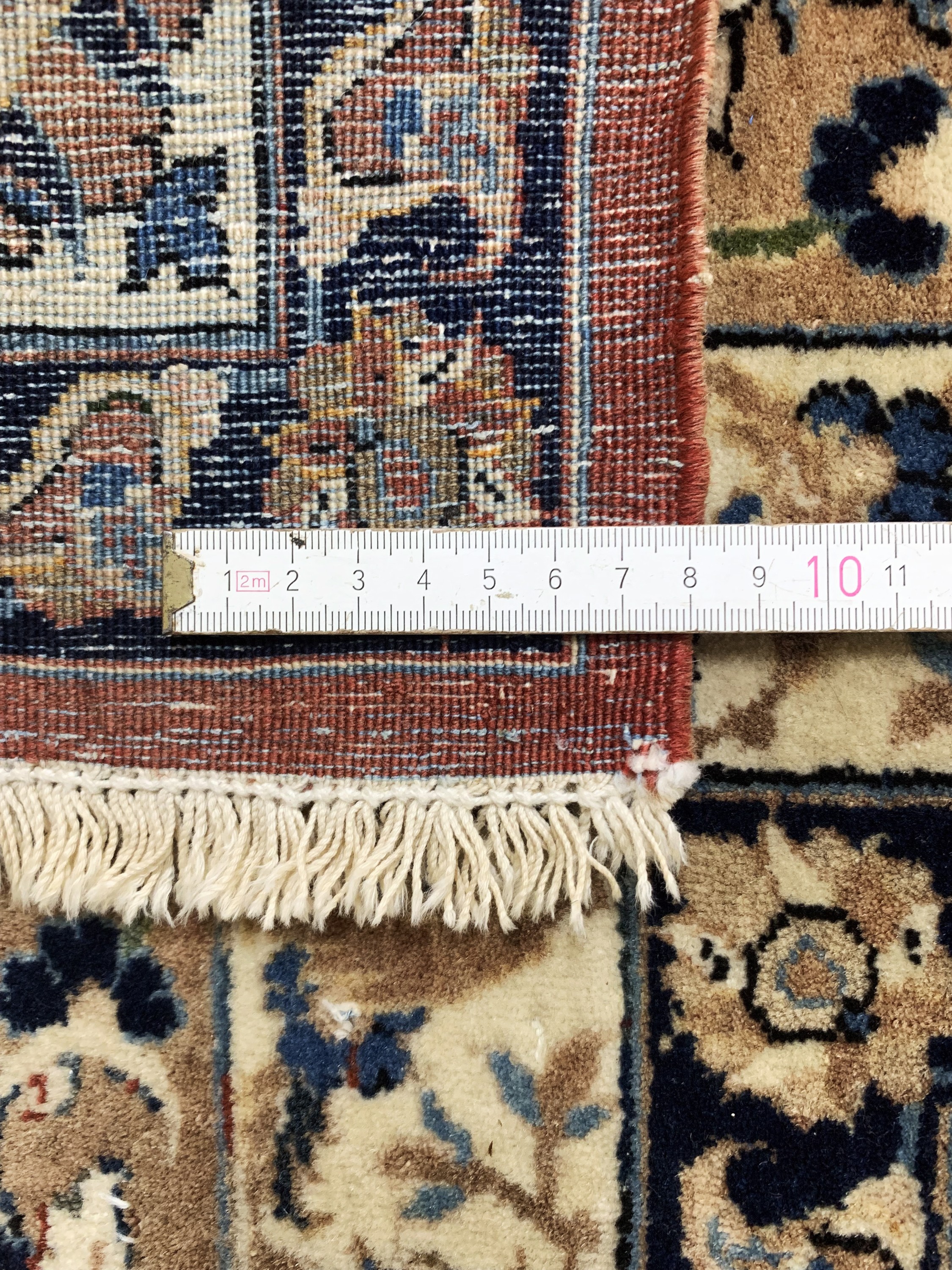 Detail h: Esfahan alt, Persien, Mitte 20.Jhd, Wolle auf Baumwolle, ca. 310 x 208 cm, verblasst, EHZ: 2