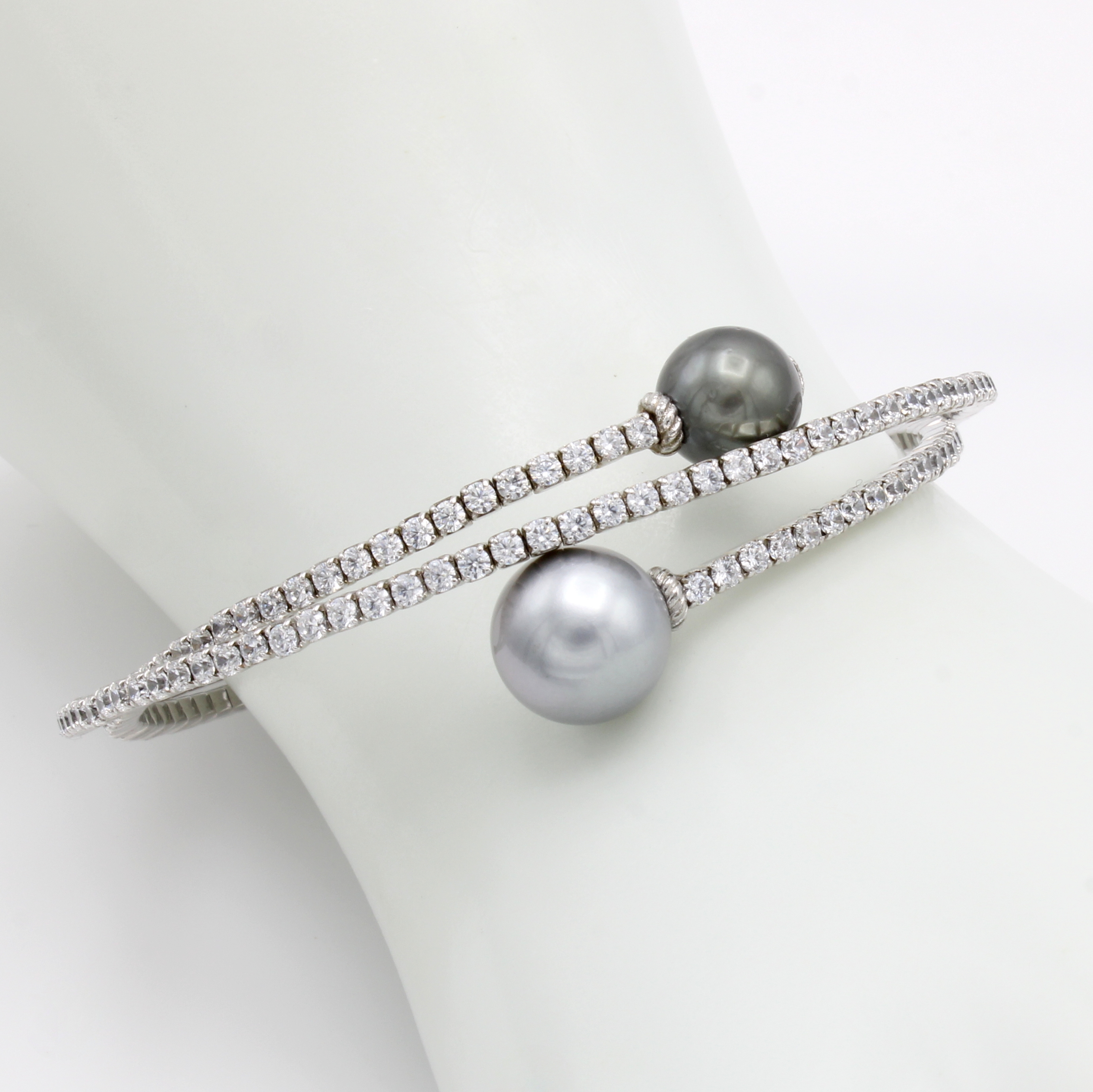 Image 26987114 - Flexible Armspange mit Tahitiperlen und Zirkonia, 925er Silber, 3-rhg. Design, voll ...