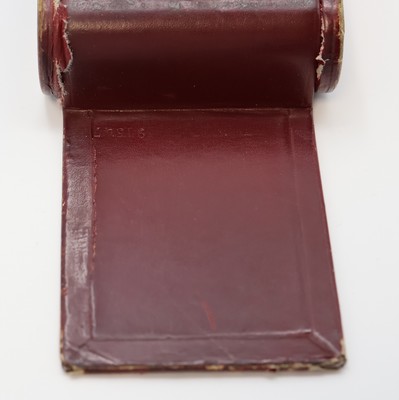 26987104c - JAEGER 2-Tage Reisewecker, Schweiz um 1940, Leder-bezogenes Metall/Holz-Geh. berieb., z. ...