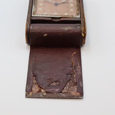 26987107d - JAEGER 2-Tage Reisewecker, Schweiz um 1935, Leder-bezogenes Metall/Holz-Geh. teils zu ...