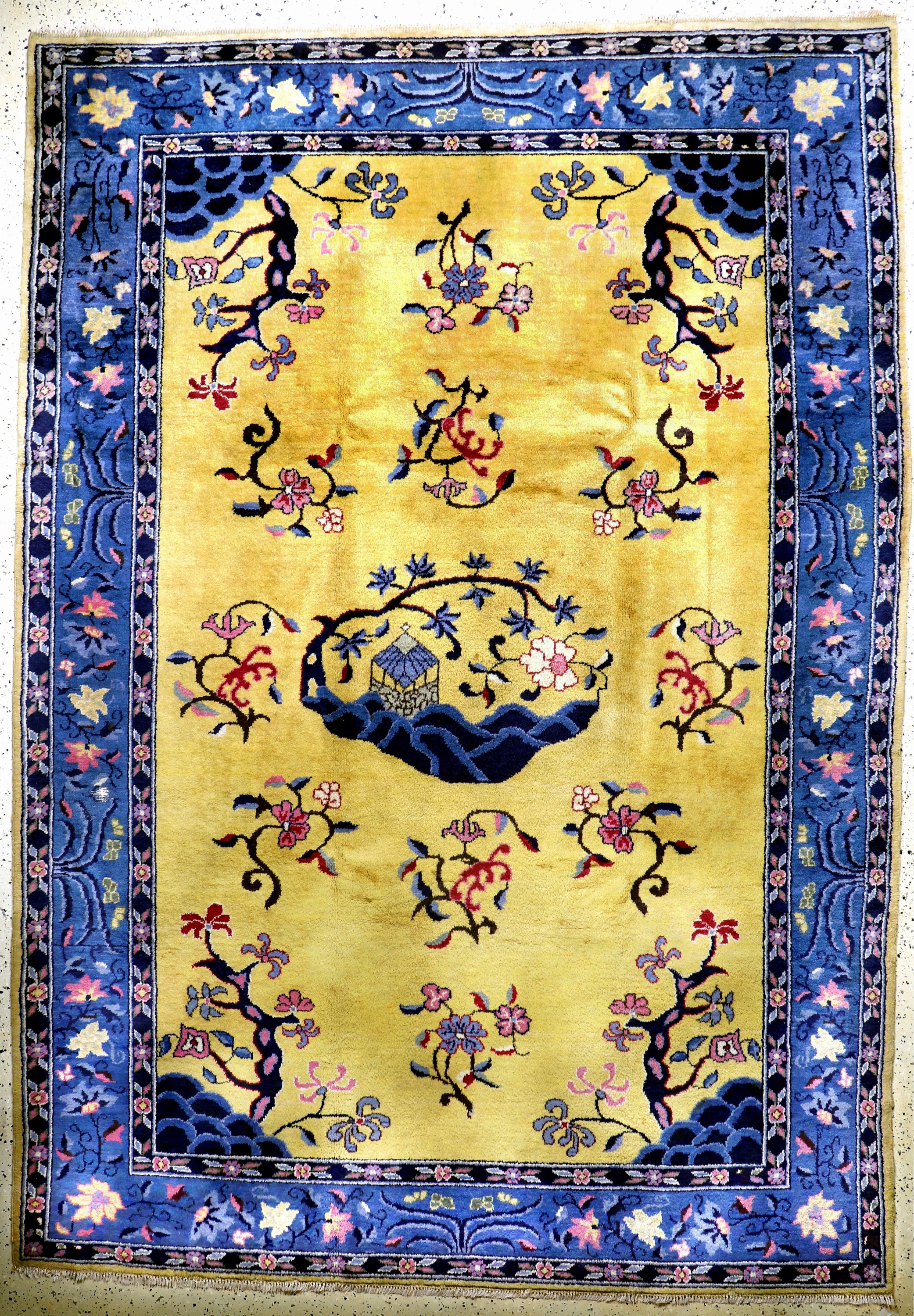 Peking alt, Rumänien, Mitte 20.Jhd, Wolle auf Baumwolle, ca. 348 x 246 cm, EHZ: 2, (kleine Mottenfrass).