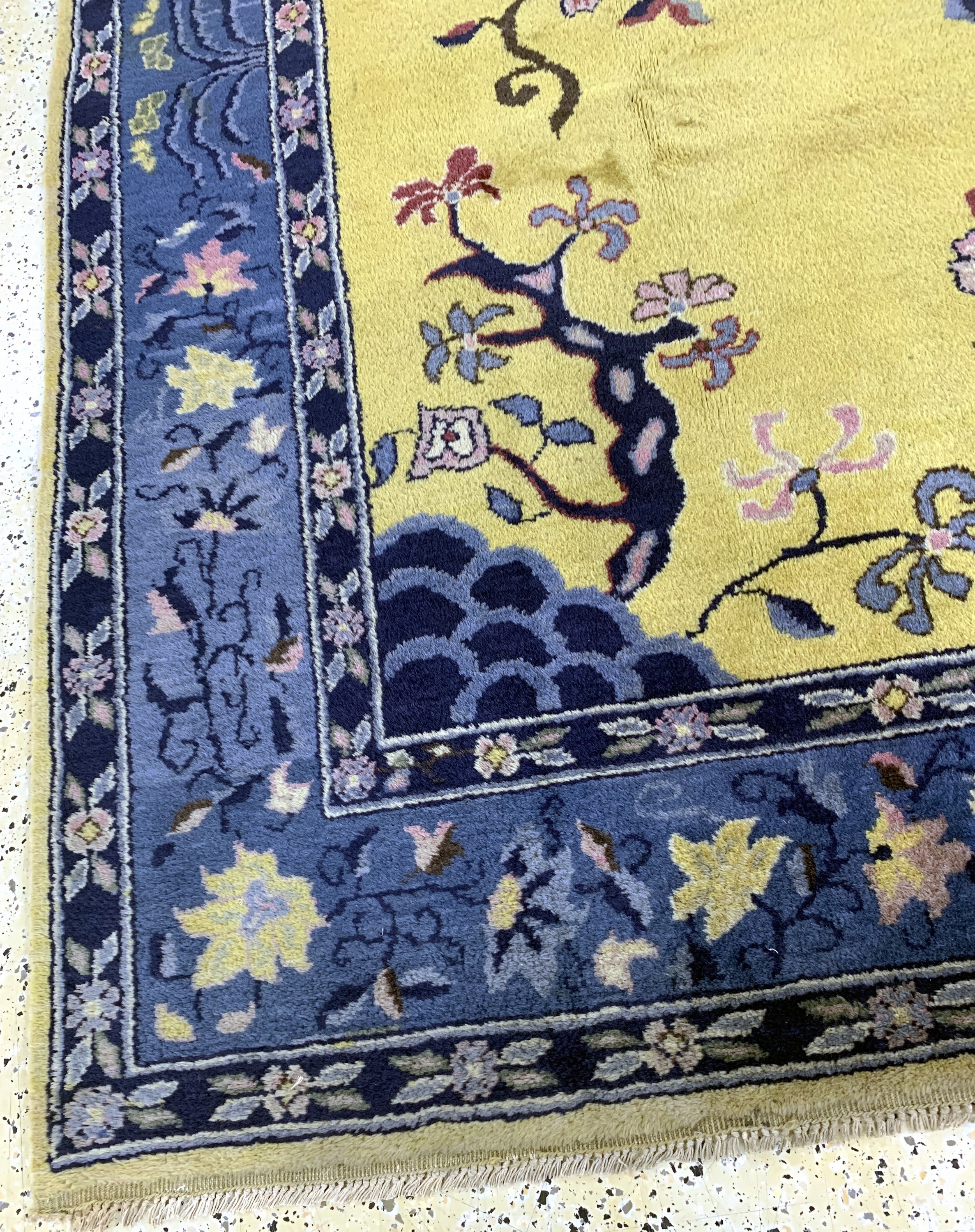 Detail h: Peking alt, Rumänien, Mitte 20.Jhd, Wolle auf Baumwolle, ca. 348 x 246 cm, EHZ: 2, (kleine Mottenfrass).