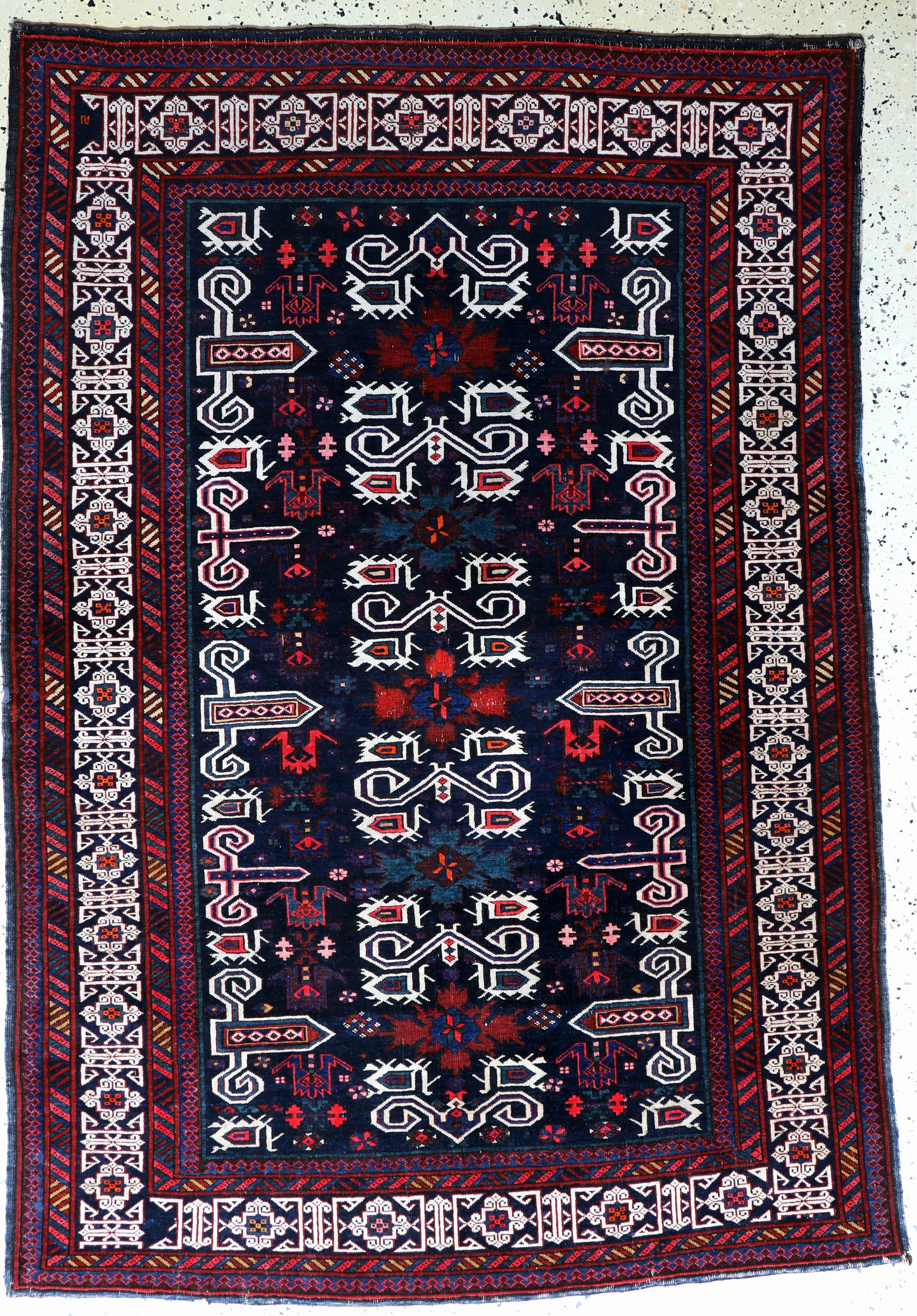 "Blattgabel"Schirwan antik, Kaukasus, 19.Jhd, Wolle auf Wolle, ca. 202 x 137 cm, EHZ: 3(restauriert)