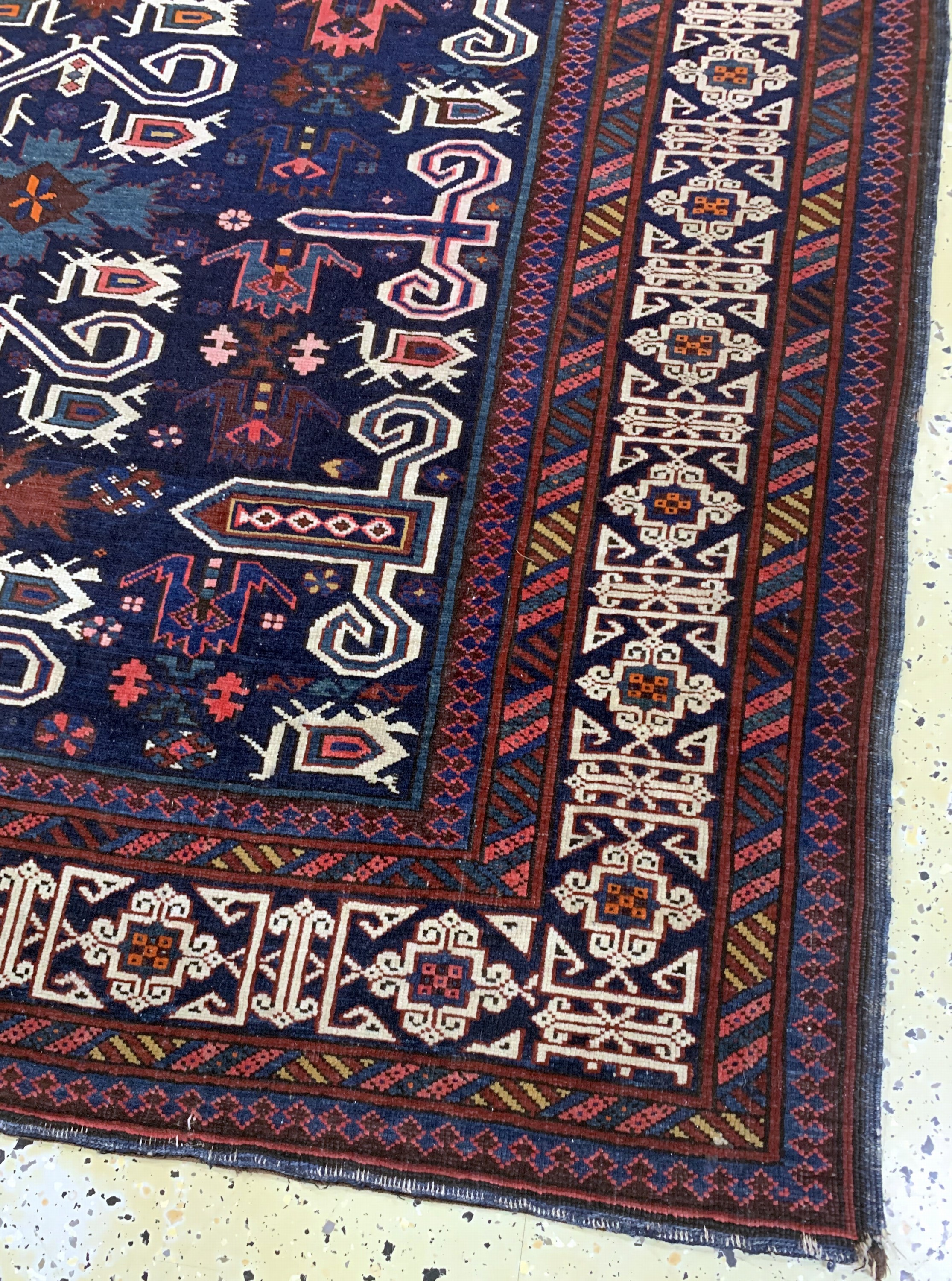 Detail d: "Blattgabel"Schirwan antik, Kaukasus, 19.Jhd, Wolle auf Wolle, ca. 202 x 137 cm, EHZ: 3(restauriert)