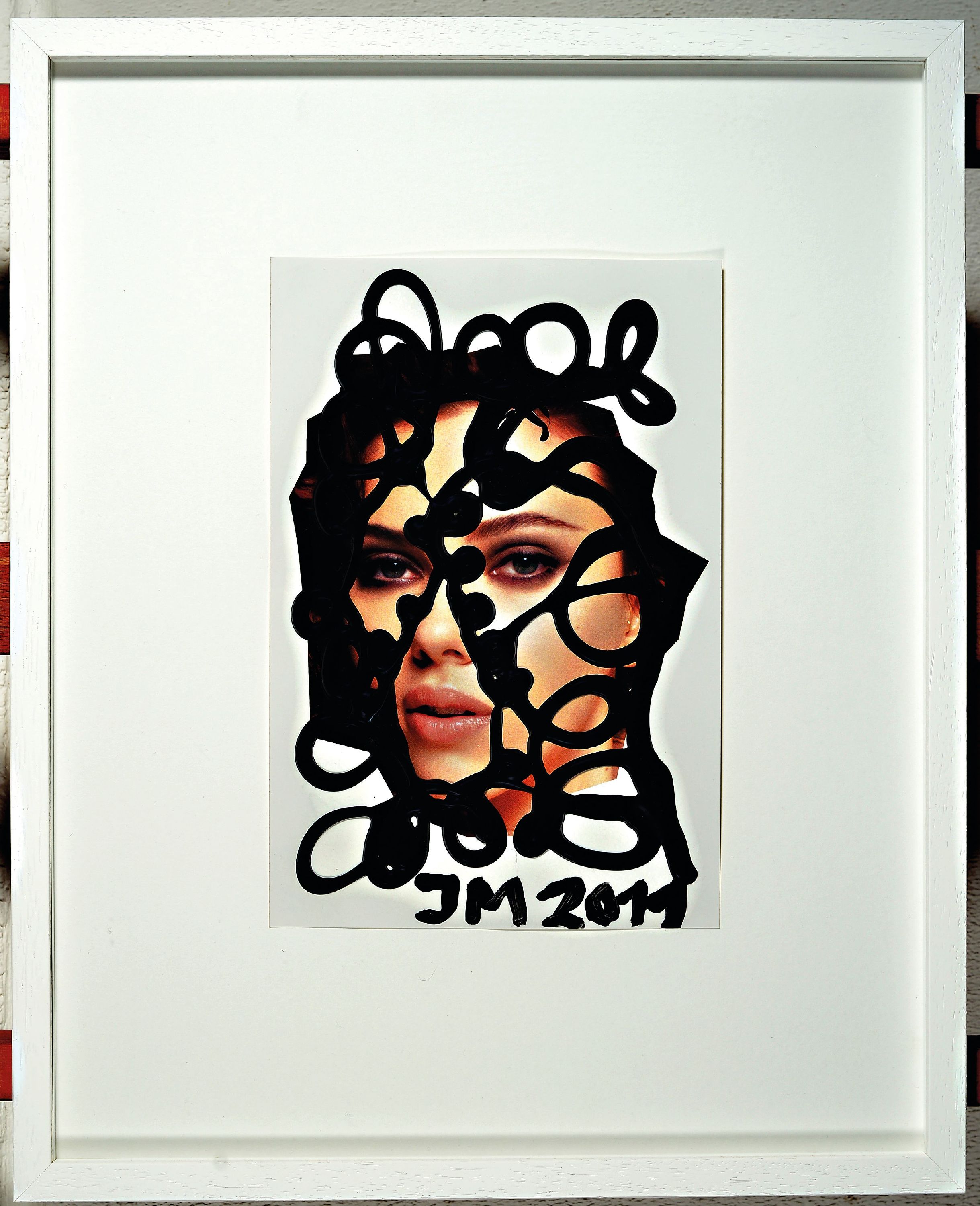 Detail k: Jonathan Meese, geb. 1970 Tokio, "MEE/P 317", 2011, schwarze Acryl-Spur auf Papier, handsigniert und datiert, Blatt 30x20 cm, unter Glas ...
