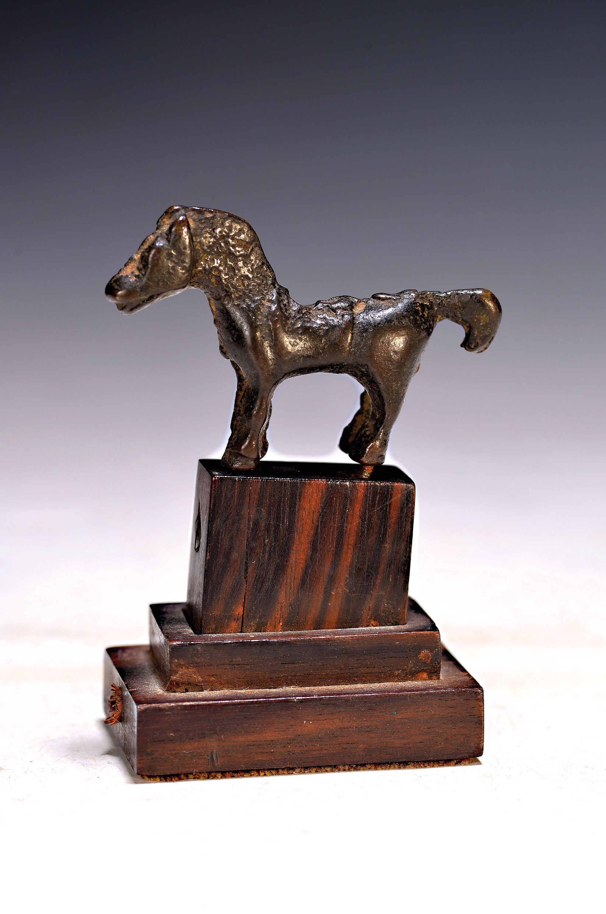 Image 26987529 - Spätantike Bronzefigur, römische Provinz, wohl 3. Jh., Pferd, wohl ehemals mit Reiter, c ...