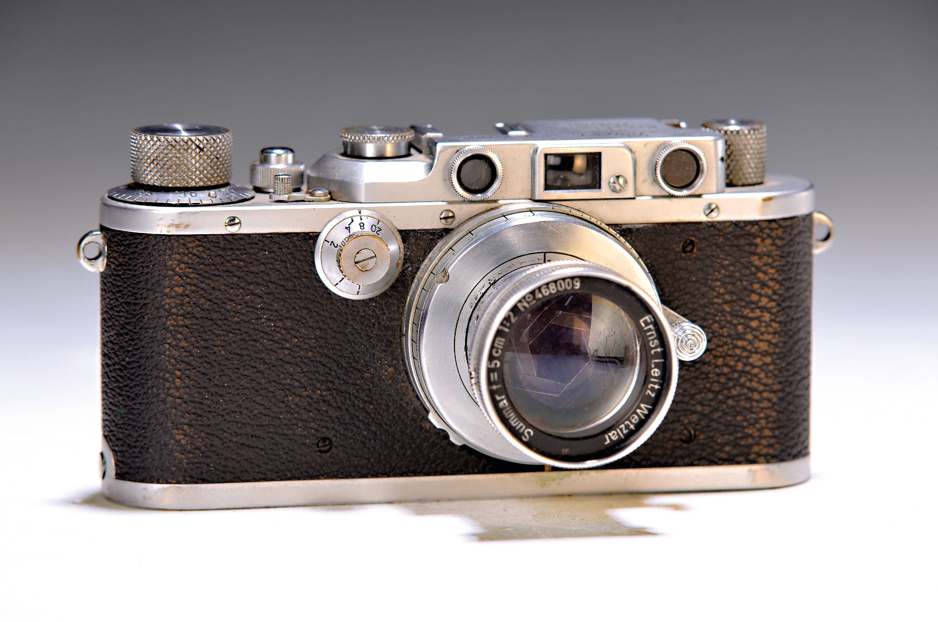 Image 26987530 - Leica III, Bj. 1939, Nr. 314689 Bj.1939, mit Summar 5cm 1:2; deutliche Gebrauchsspuren; ...