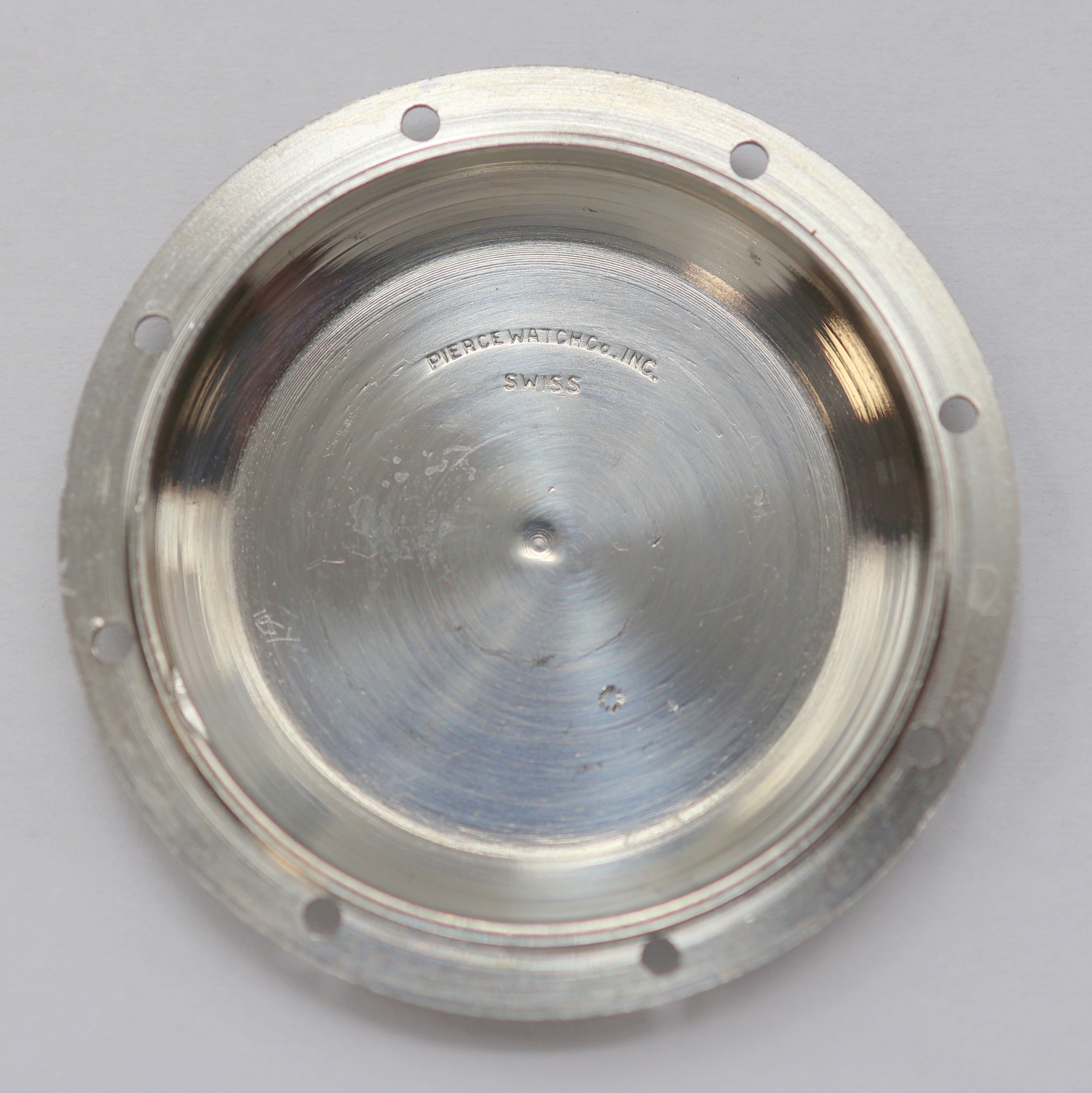 Detail g: PIERCE seltener, verschraubter Schaltradchronograph, Handaufzug, Schweiz um 1950, Edelstahlboden 8-fach verschr., silb. Duoton-Zifferbl. m. arab. ...