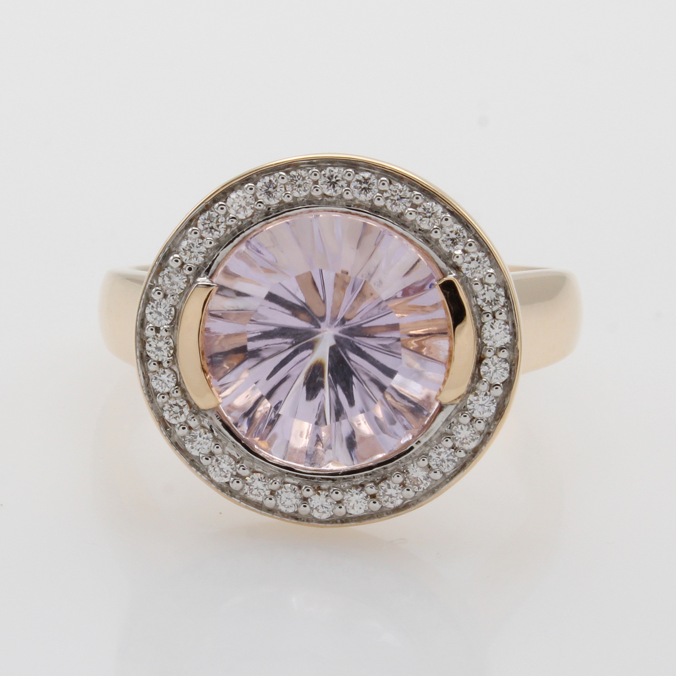 Image 26987700 - Ring mit Amethyst und Brillanten, RoséG 585/000, fliederf. Amethyst ca. 3.5 ct, Brill. ...