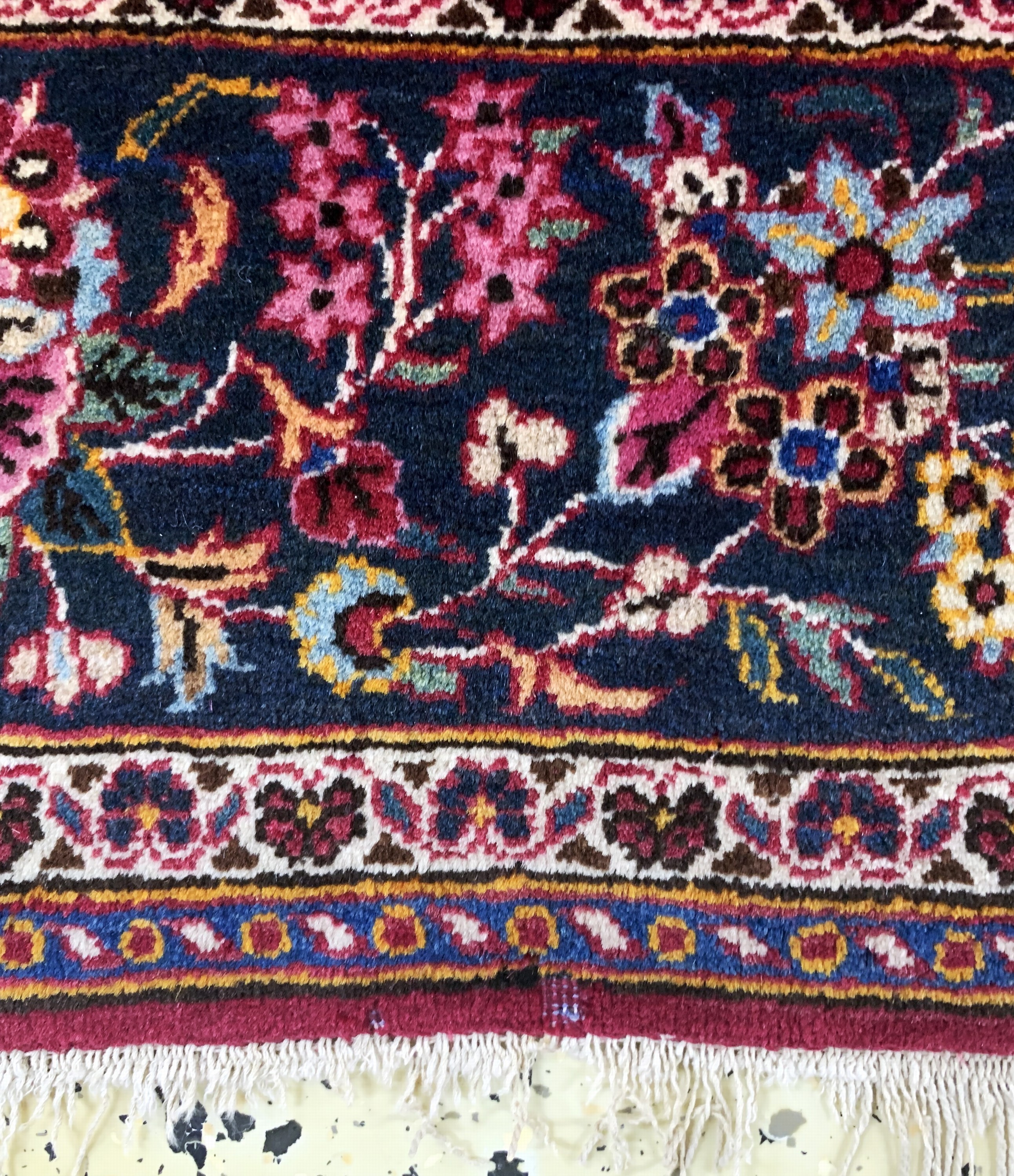 Detail e: Keschan alt, Persien, Mitte 20.Jhd, Wolle auf Baumwolle, ca. 210 x 133 cm, Mottenfraß, EHZ: 2