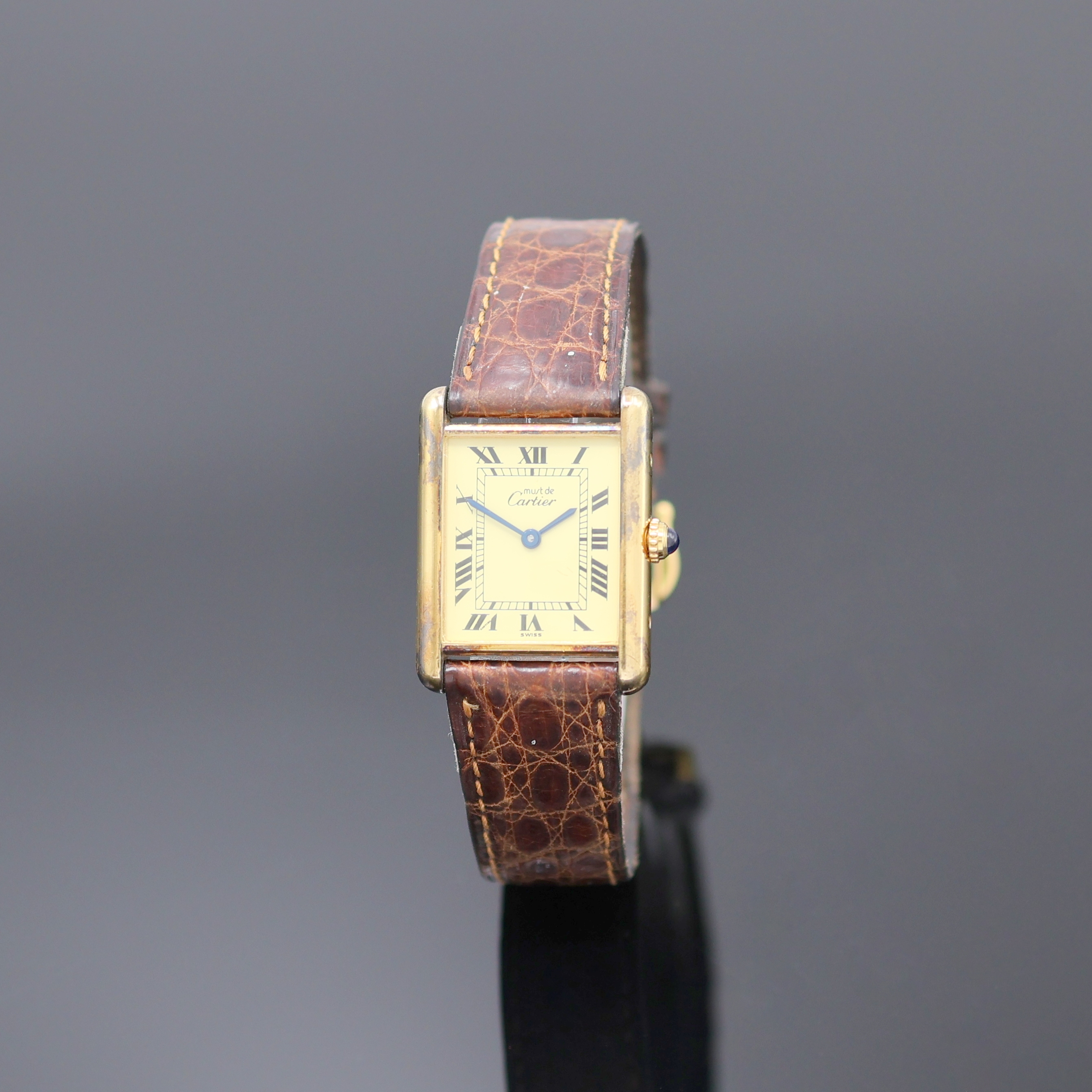 Image 26987731 - CARTIER Damenarmbanduhr Tank Vermeil Referenz 590005, Schweiz um 1990, quarz, 2-teil. ...