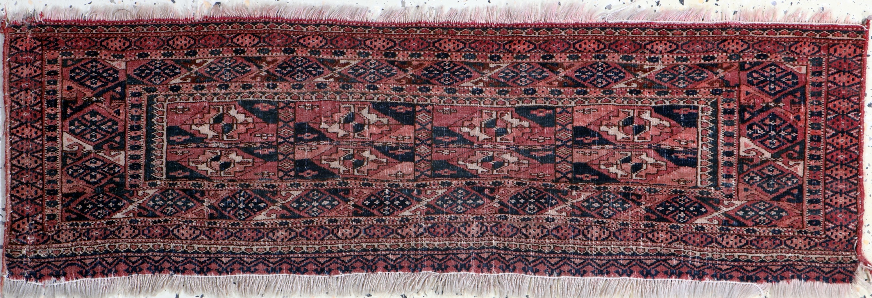 Tekke Torba, Turkmenistan, Anfang 20.Jhd., Wolle auf Wolle, ca. 98 x 30 cm, EHZ: 3