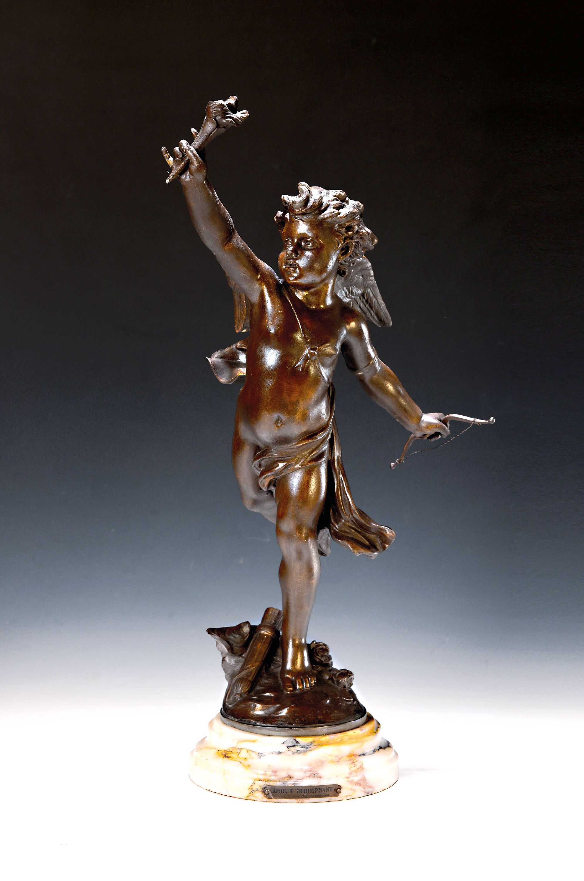 Image 26988029 - Große Figur eines Amor, Frankreich, um 1900, Metallguß bronzefarben patiniert, M ...