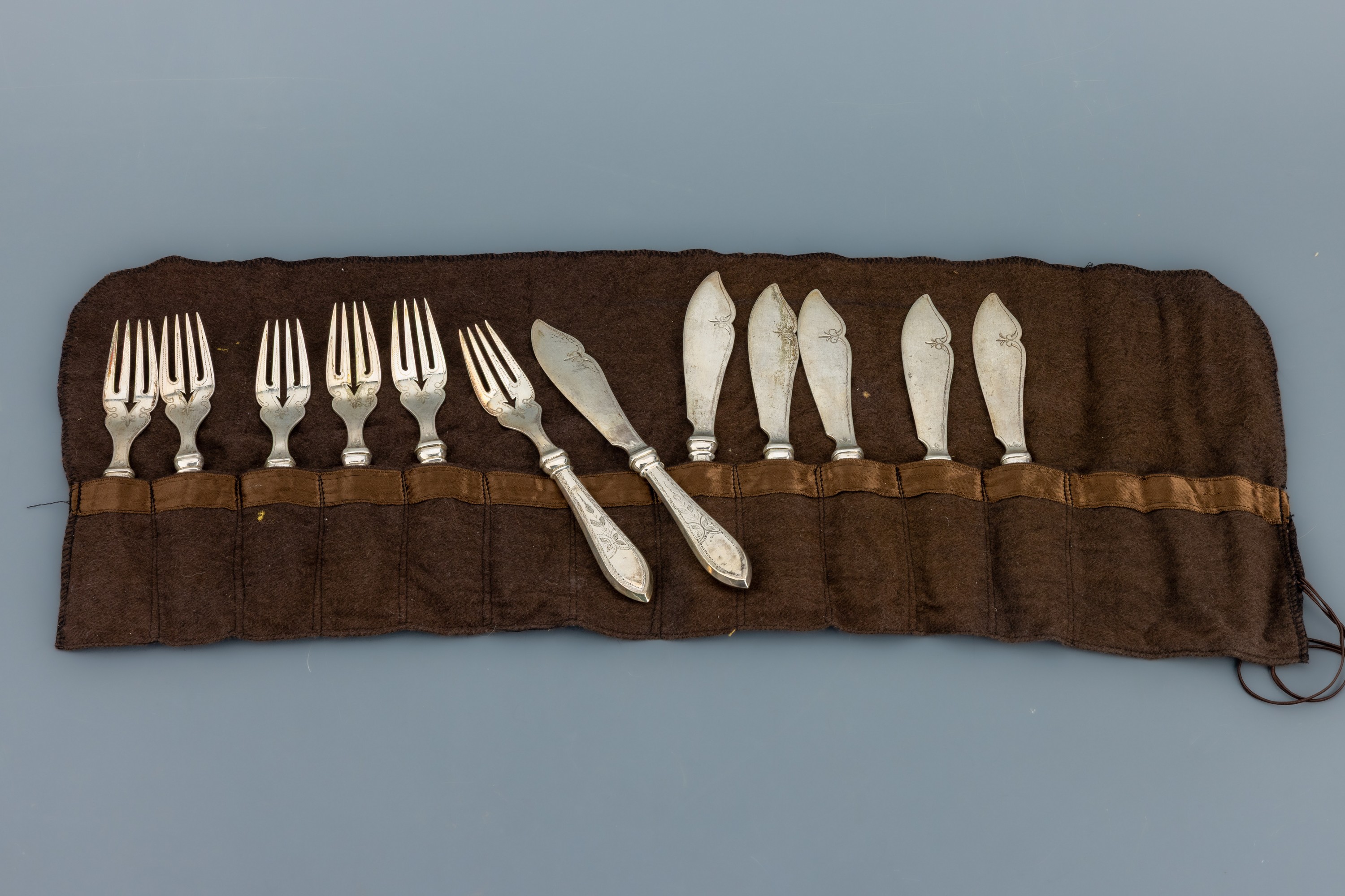 Image 26988031 - Fischbesteck für 6 Personen, Dänemark Kopenhagen 1924-1938, 830er Silber, 6 Messer ...