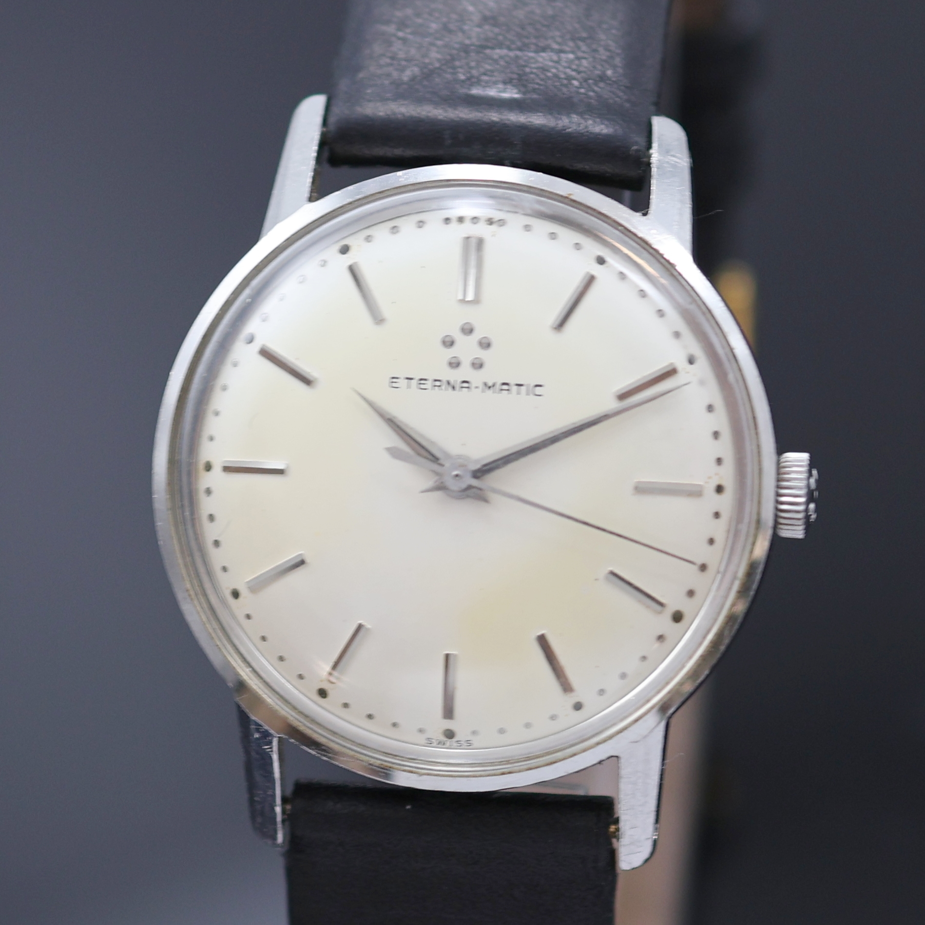 Detail a: ETERNA-MATIC Armbanduhr in Stahl, Schweiz 1960er Jahre, Automatik, Boden verschr., silb. Zifferbl. m. aufges. silb. Ind. fl./pat., silb. Zeiger, ...