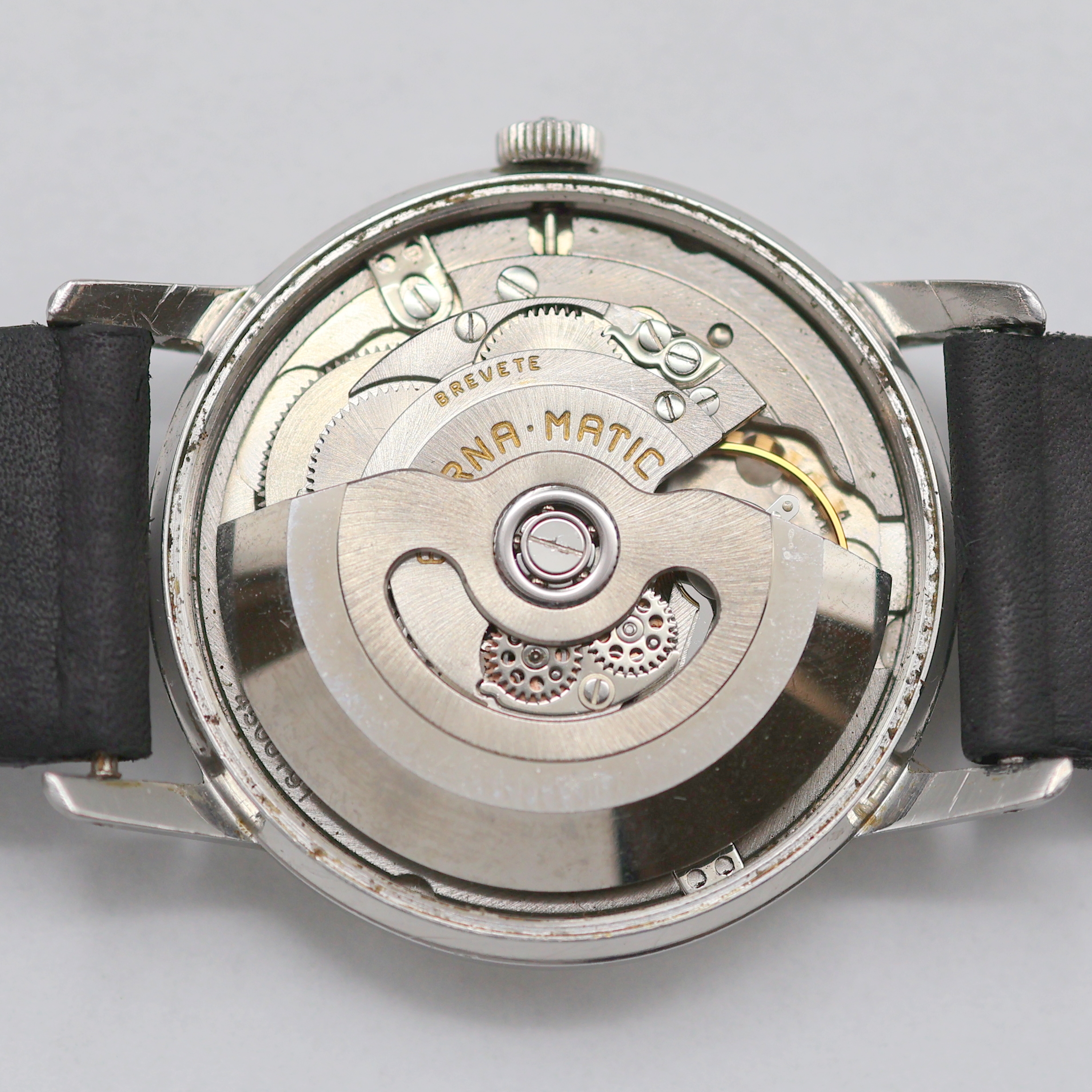 Detail d: ETERNA-MATIC Armbanduhr in Stahl, Schweiz 1960er Jahre, Automatik, Boden verschr., silb. Zifferbl. m. aufges. silb. Ind. fl./pat., silb. Zeiger, ...