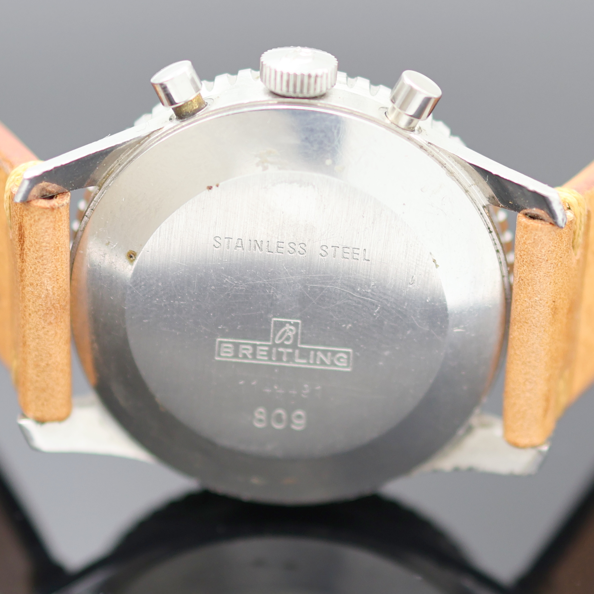 Detail d: BREITLING Cosmonaute seltener Armbandchronograph Referenz 809, Schweiz um 1965, Handaufzug, 3-teil. Edelstahlgeh. dell., Boden aufgedr., ...