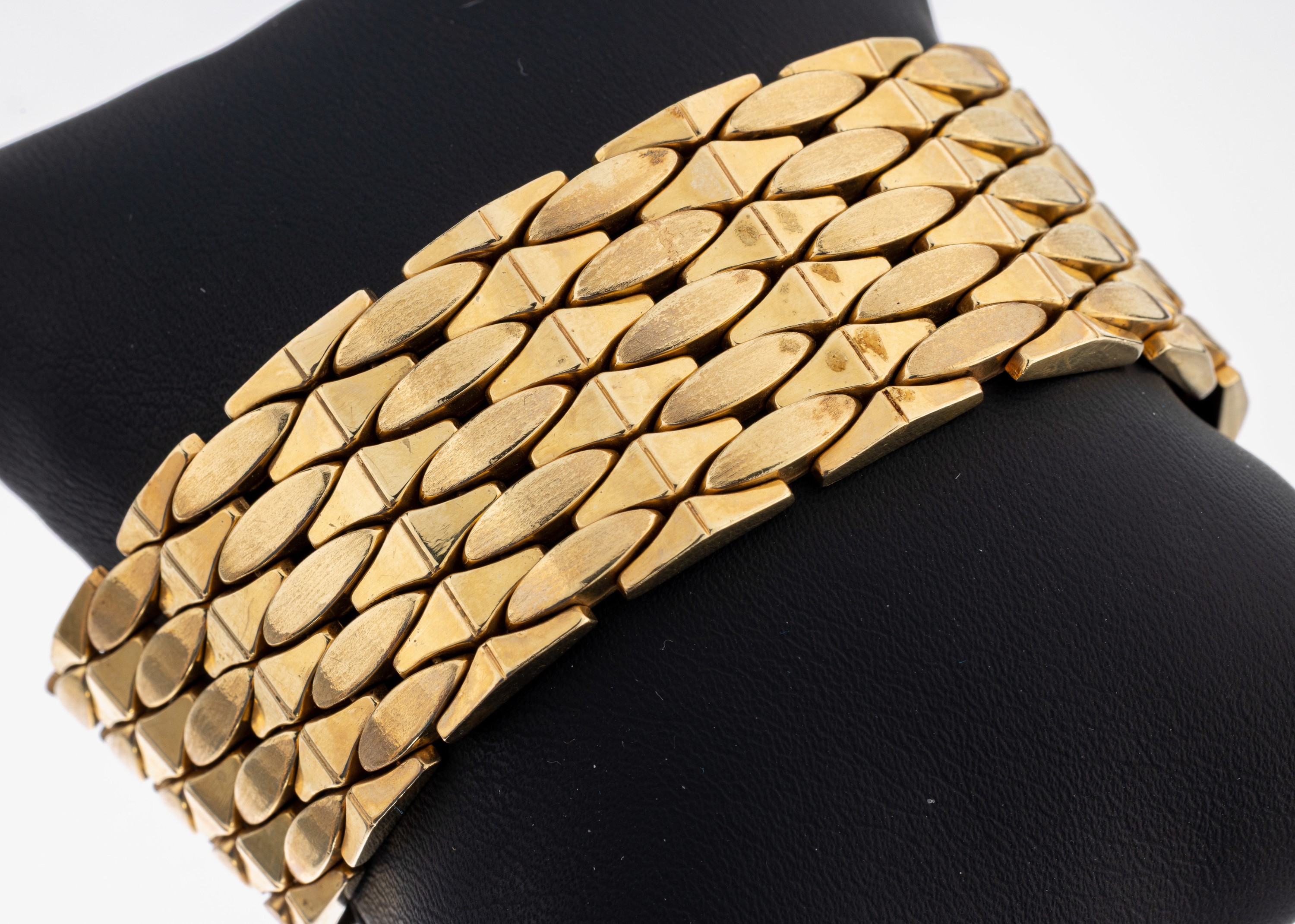 Image 26988330 - 14 kt Gold Armband, GG 585/000, B. ca. 2.5 cm, L. ca. 22 cm, Kastenschloss mit 2 ...