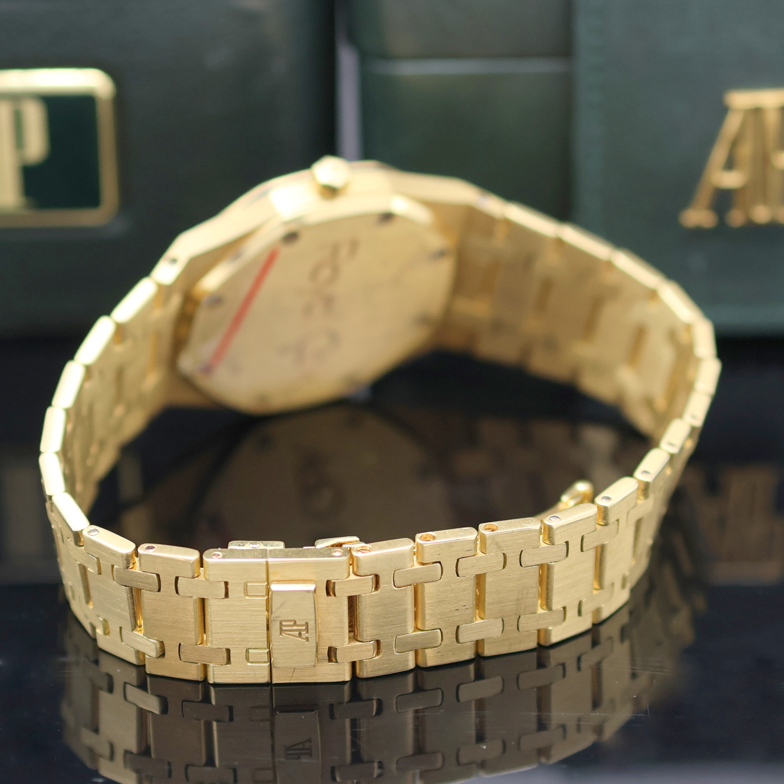 Detail c: AUDEMARS PIGUET Royal Oak selten gut erhaltene Armbanduhr in GG 750/000 Referenz 4100BA, Automatik, Schweiz um 1980, Design von Gerald Genta, inkl. ...