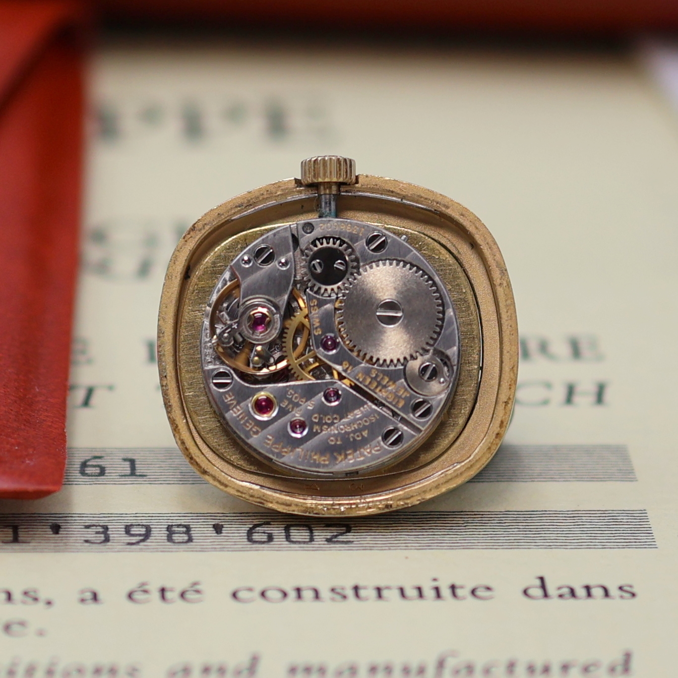 Detail g: PATEK PHILIPPE Ellipse d´Or seltene Damenarmbanduhr in GG 750/000 Referenz 4461, Handaufzug, Schweiz um 1975, 2-teil. Geh. inkl. orig. Lederband m. ...