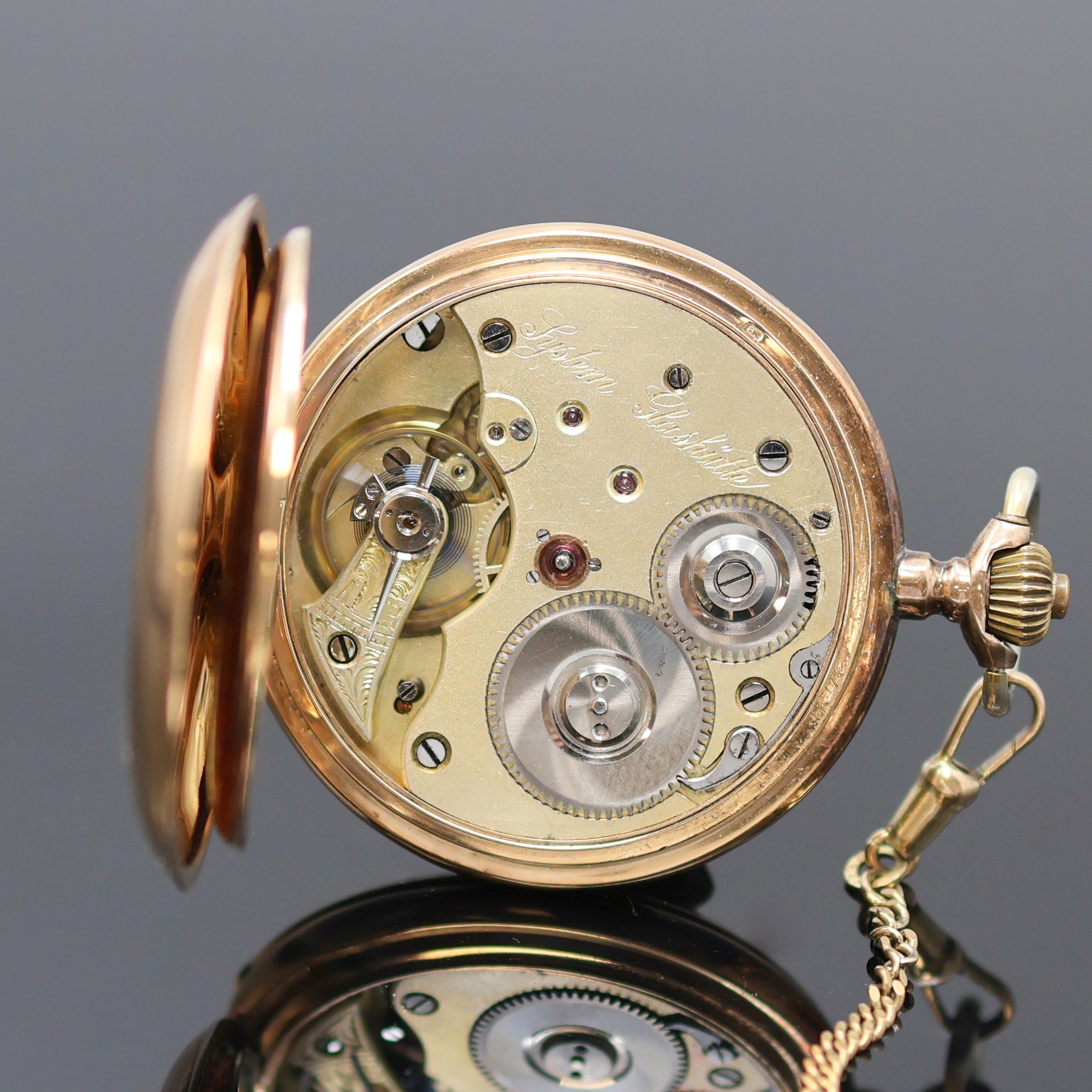 Detail f: SYSTEME GLASHÜTTE Herrensavonette in RG 585/000 an GG 333/000 Kette, Schweiz um 1910, ehm. guill. 3-Deckel-Goldgeh. dell., Emailzifferbl. riss., ...