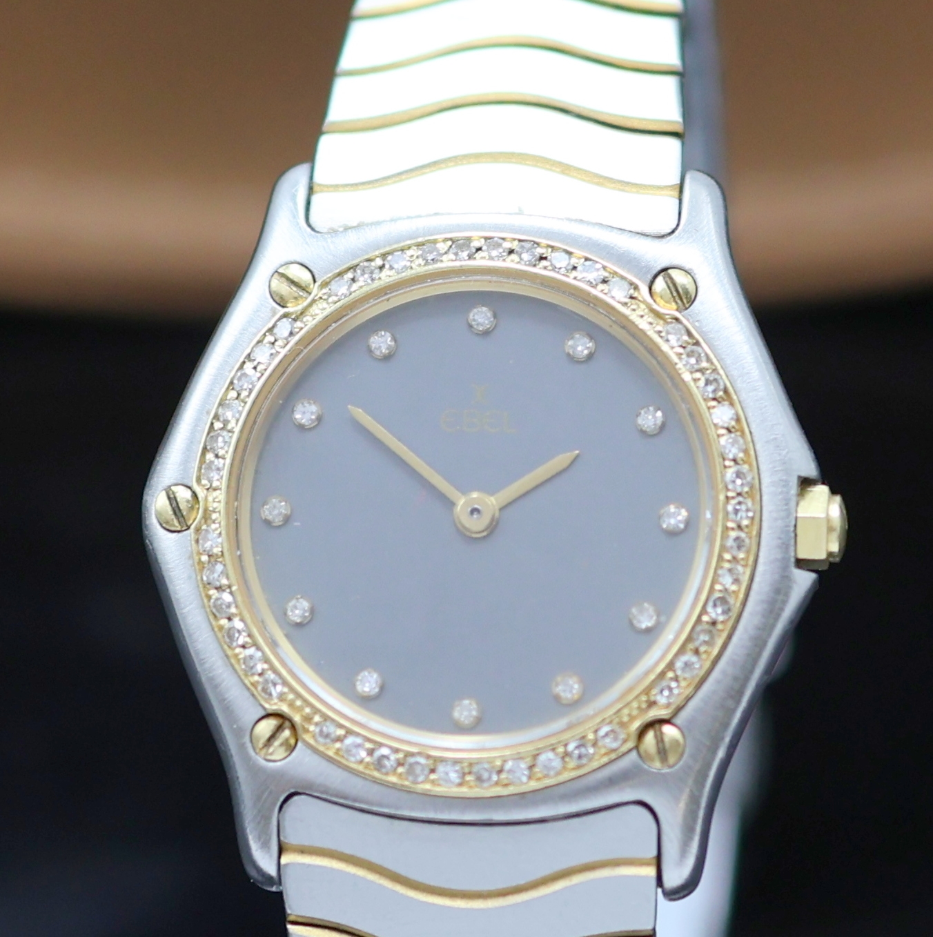 Detail a: EBEL Damenarmbanduhr Referenz 181930, Stahl/Gold, Schweiz 1980er Jahre, quarz, zweit. Geh. in Edelstahl/Gold kombiniert, Wellengliederband m. ...