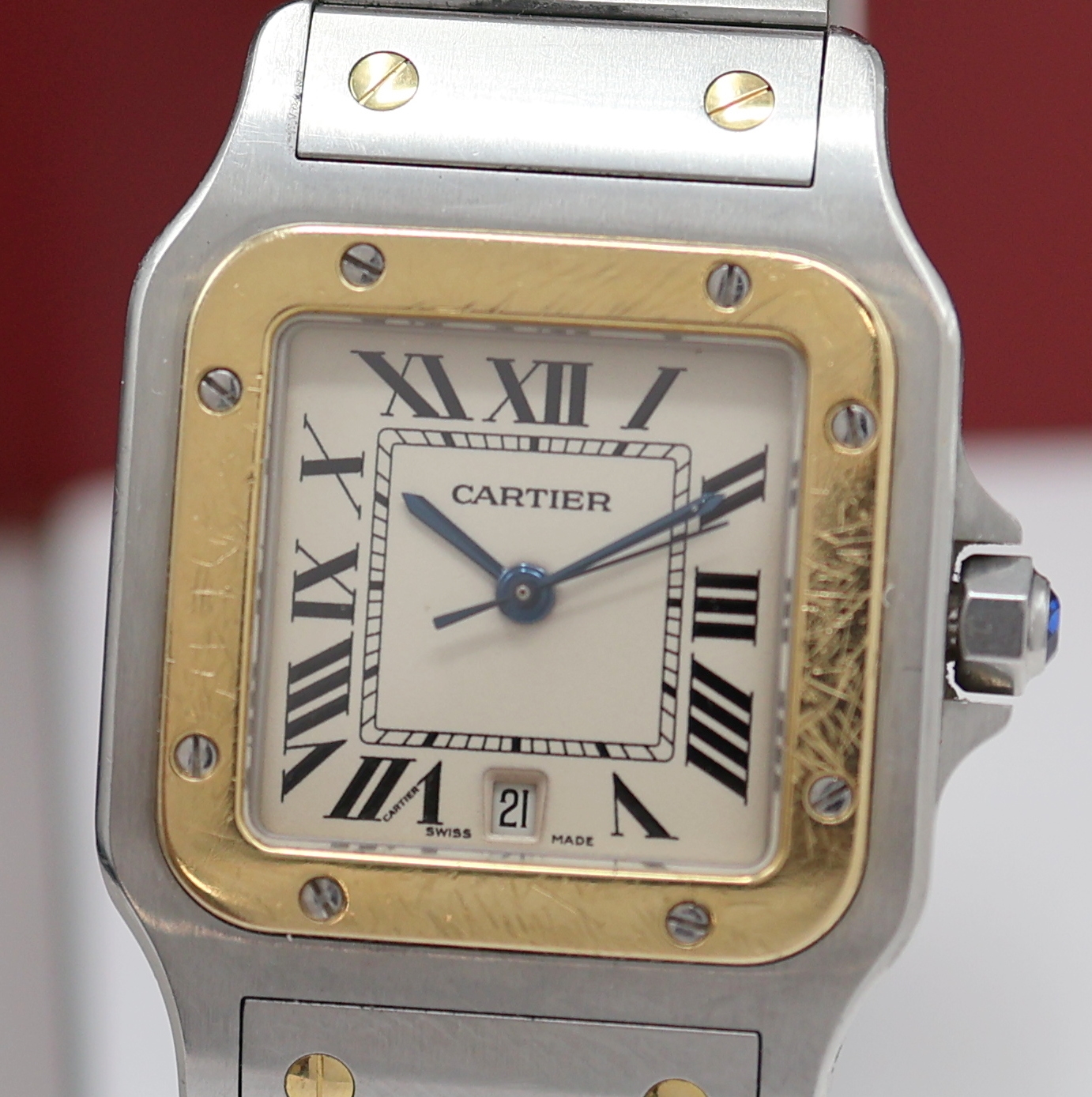 Detail a: CARTIER Armbanduhr Santos Galbee Referenz 1566, quarz, Edelstahl/Gold kombiniert inkl. Gliederband m. dopp. Faltschl., Boden 8-fach verschr., ...