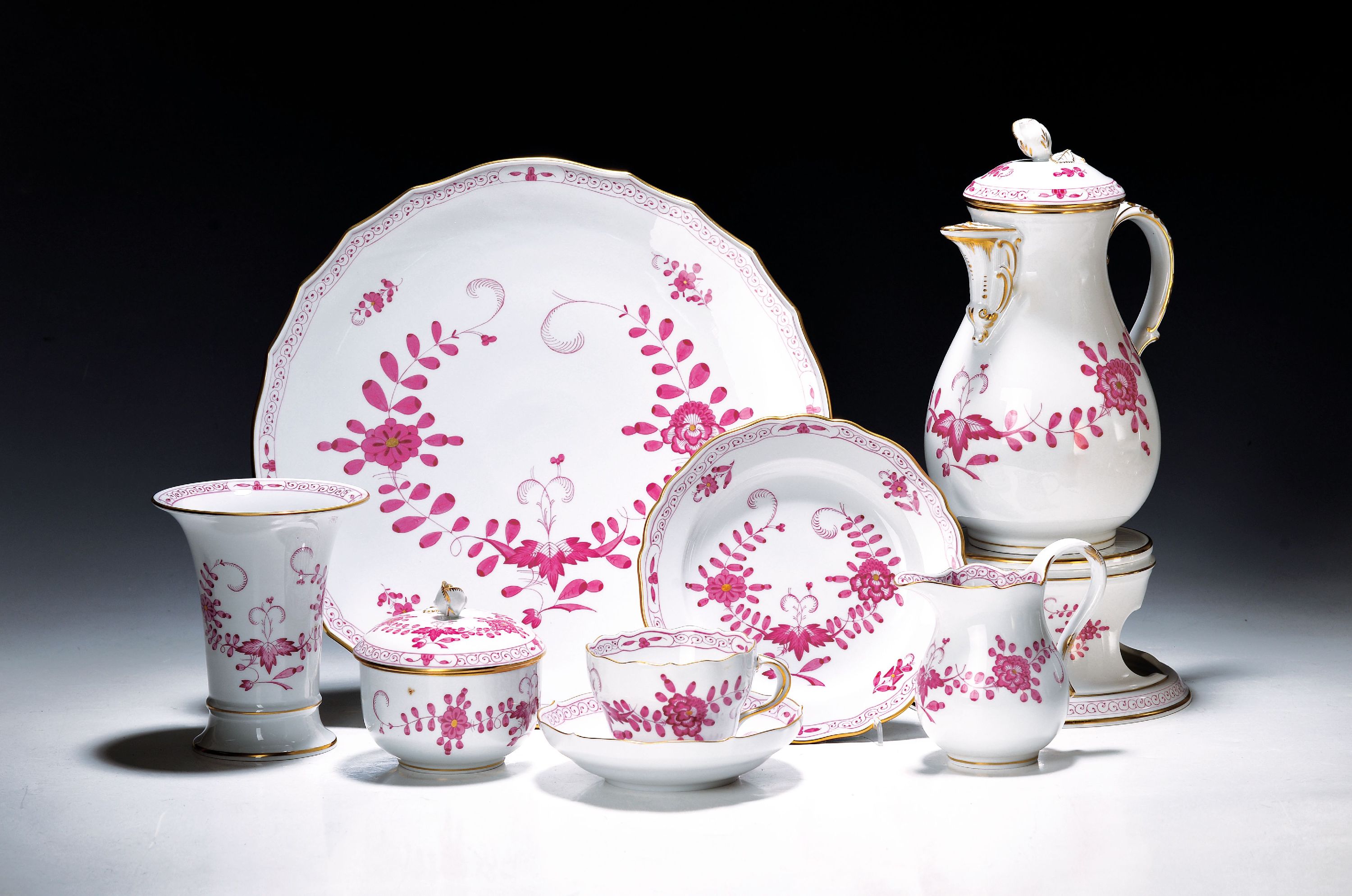 Image 26989190 - Kaffeeservice, Meissen, 2. Hälfte 20. Jh., indische Malerei, Goldrand, für 6 Personen ...