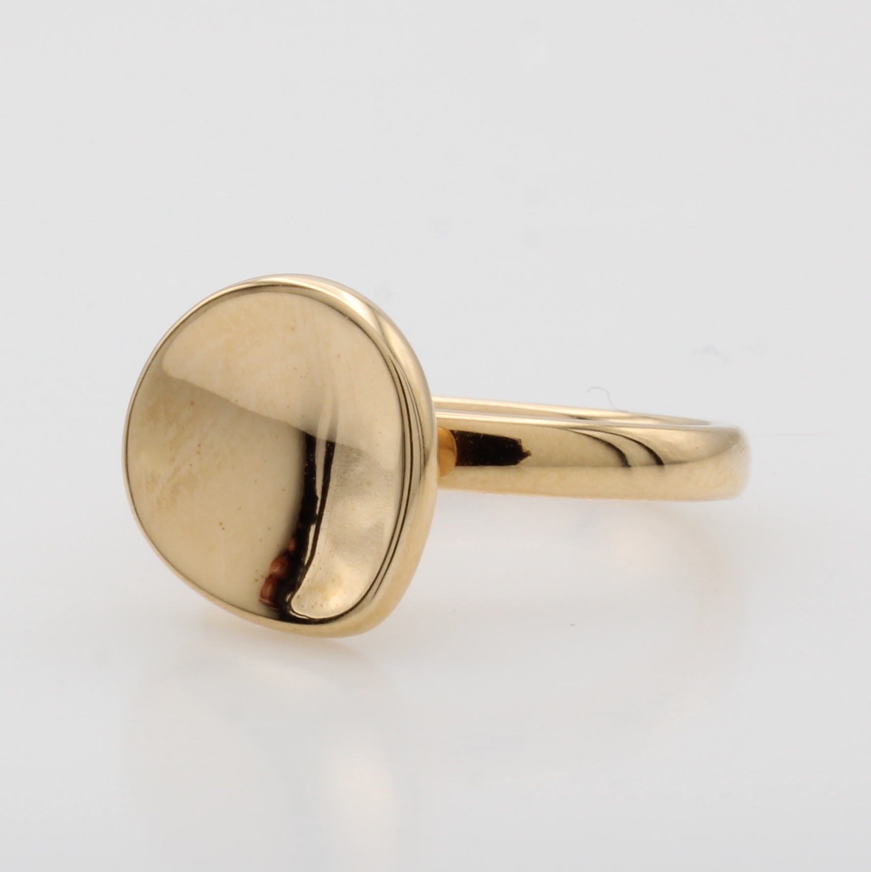 Image 26989323 - Ring, RG 750/00, Ringkopf in Tropfenform, RW ca. 53 Schätzpreis: 2240, - EUR