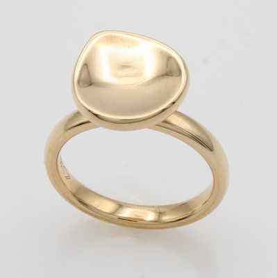 26989323a - Ring, RG 750/00, Ringkopf in Tropfenform, RW ca. 53 Schätzpreis: 2240, - EUR