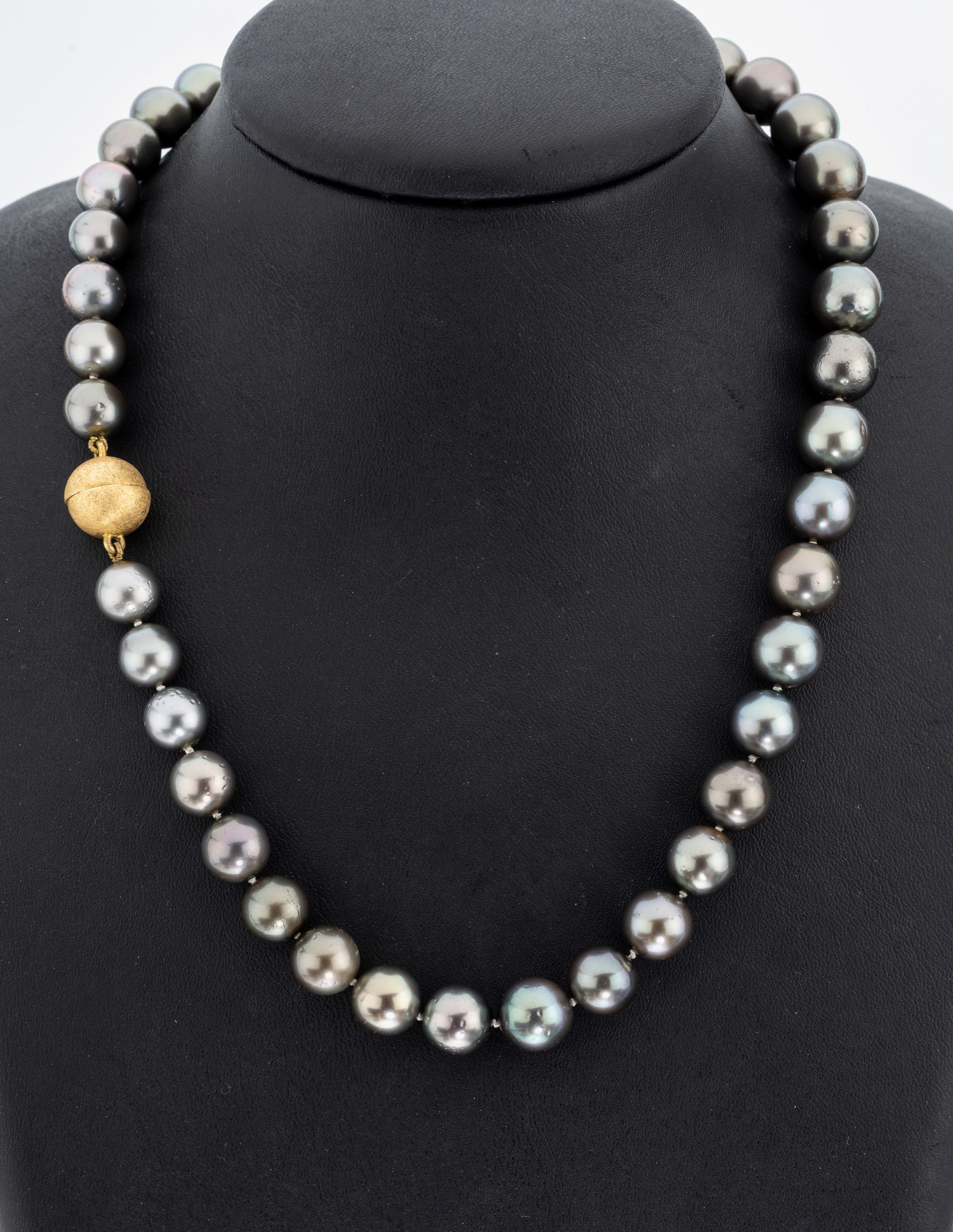 Image 26989479 - Perl-Collier mit 18 kt Gold Schließe, GG 750/000, 40 Tahitizuchtperlen, D. ca. ...