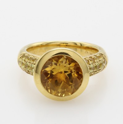 Image Ring mit Citrin und Saphiren, GG 750/000, Citrin u. gelbe Saphire (in Ringschulter) ...