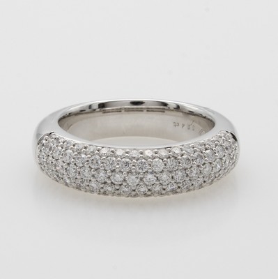 Image Ring mit Brillanten, WG 750/000, 82 Brill. in Pavéefassungen zus. ca. 0.94 ct ...