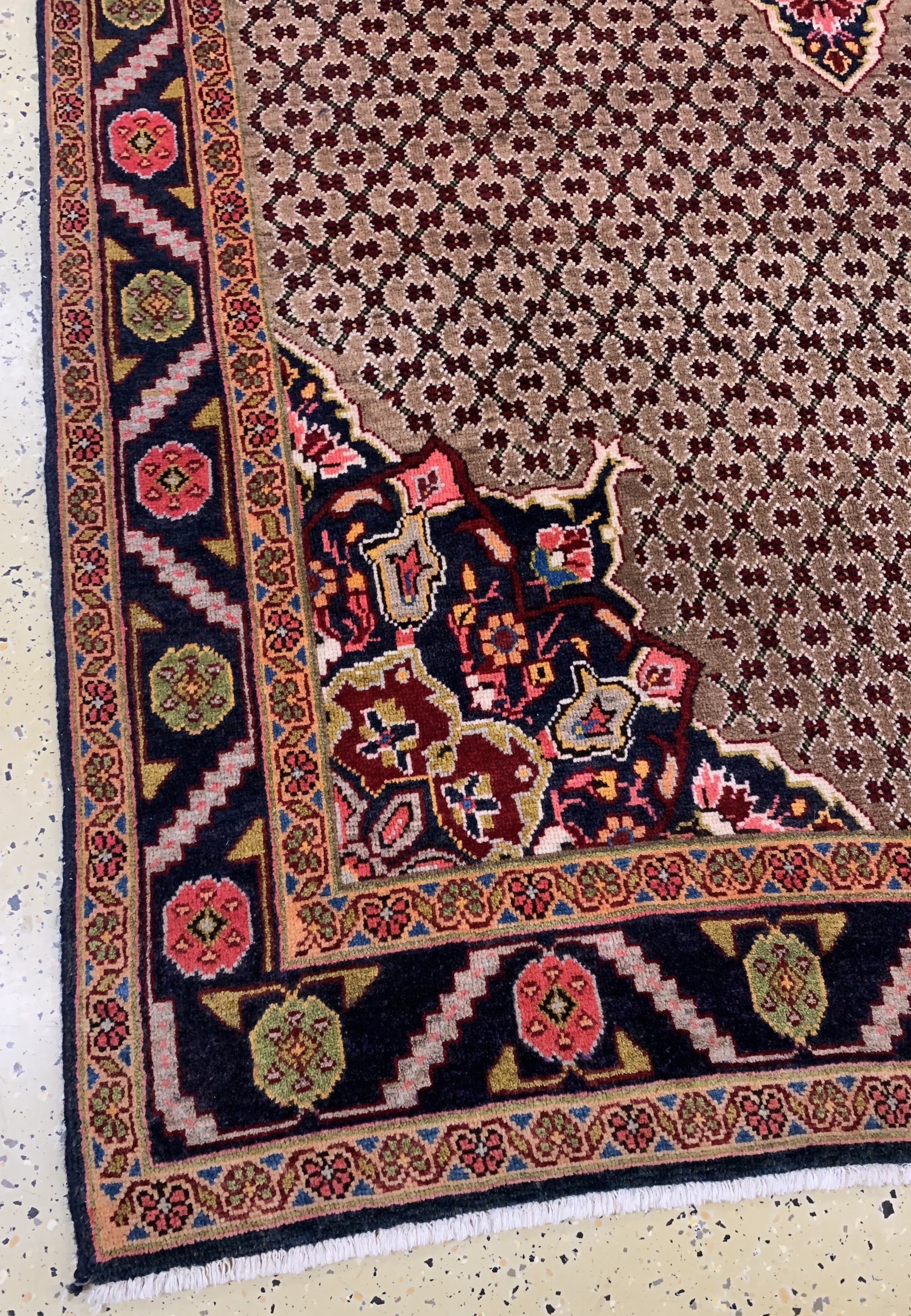 Detail b: Koliai, Persien, Mitte 20.Jhd, Wolle auf Baumwolle, ca. 303 x 163 cm, EHZ: 2