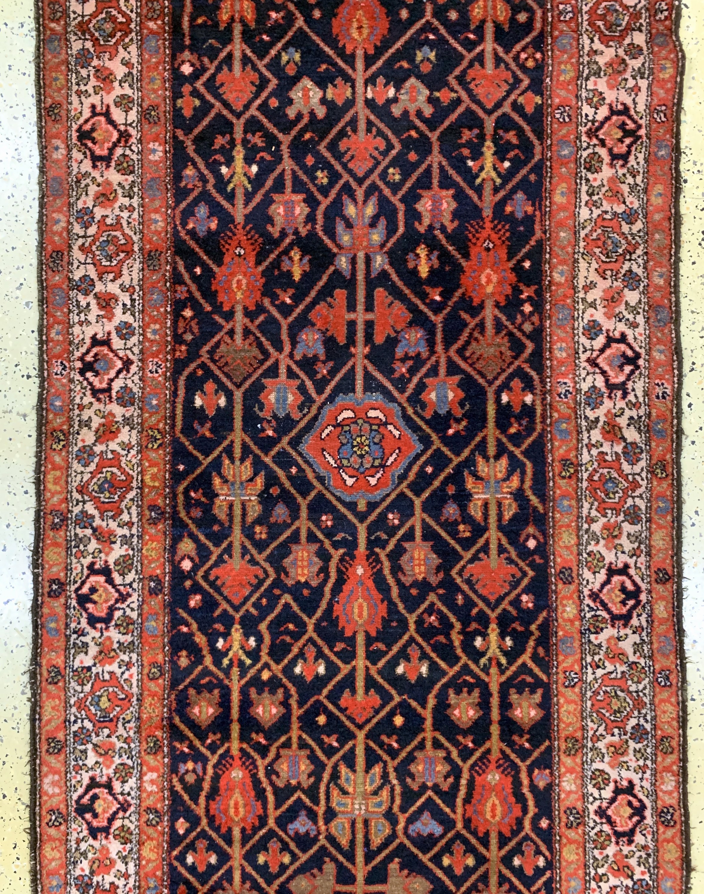 Detail c: Hamadan alt, Persien, Anfang 20.Jhd, Wolle auf Baumwolle, ca. 480 x 110 cm, EHZ: 2