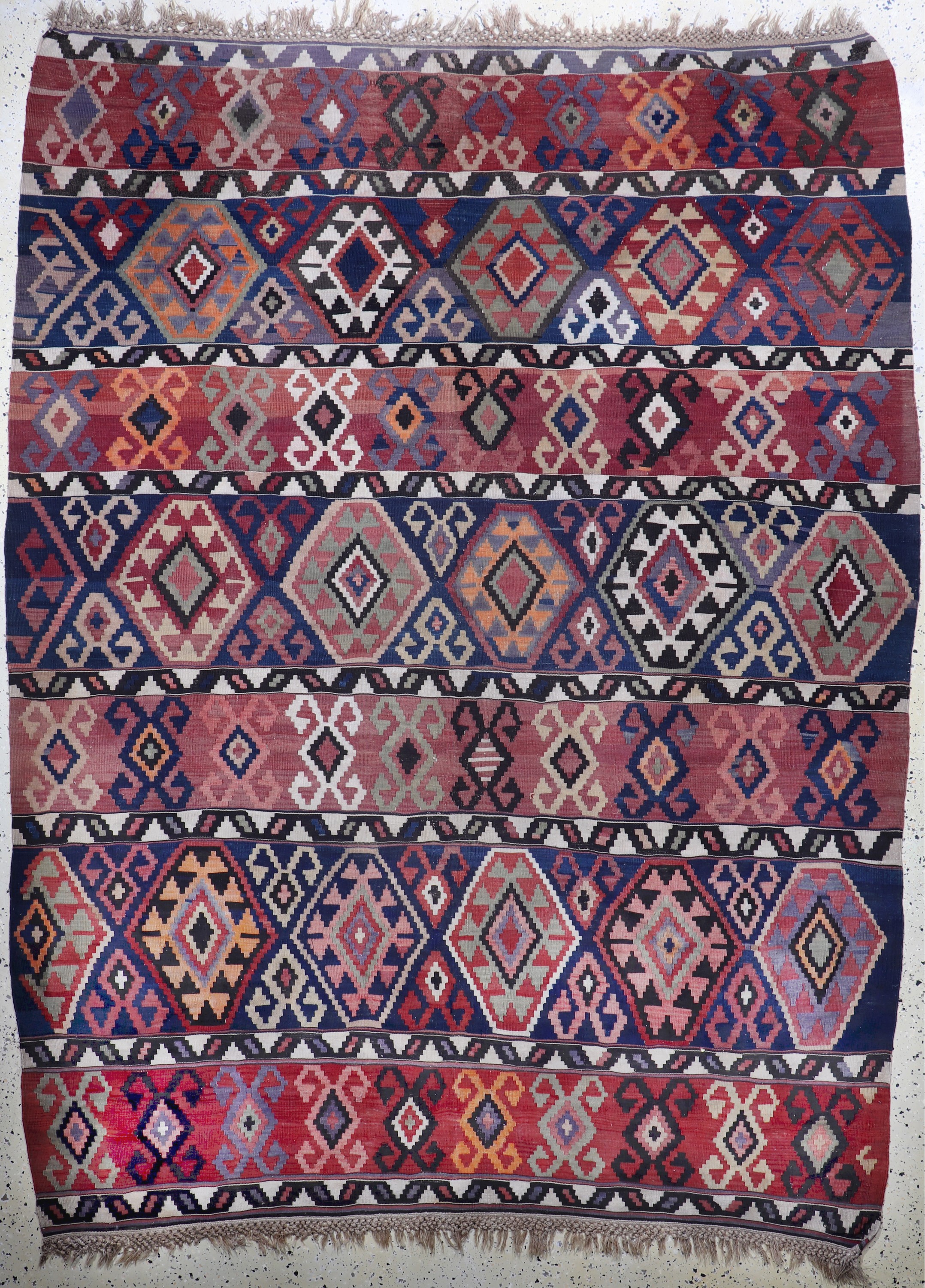"Kuba"Schirwan Kelim antik, Kaukasus, 19.Jhd, Wolle auf Wolle, ca. 295 x 215 cm, EHZ: 2-3(kleine Löcher)