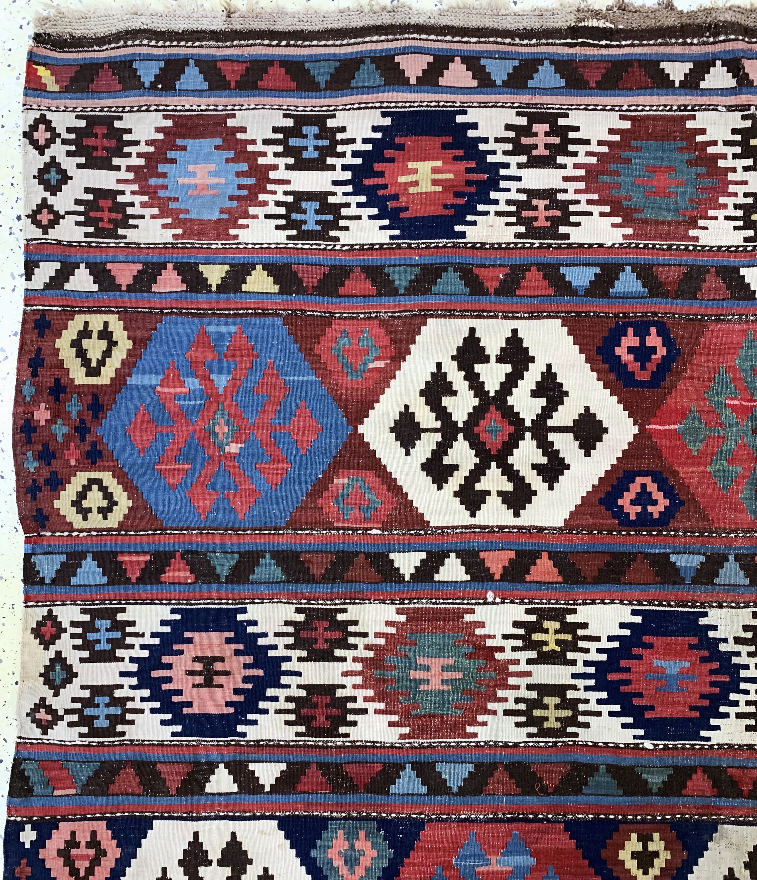 Detail e: "Kuba"Schirwan Kelim antik, Kaukasus, 19.Jhd, Wolle auf Wolle, ca. 297 x 200 cm, EHZ: 2, (kleine Restaurierungen)