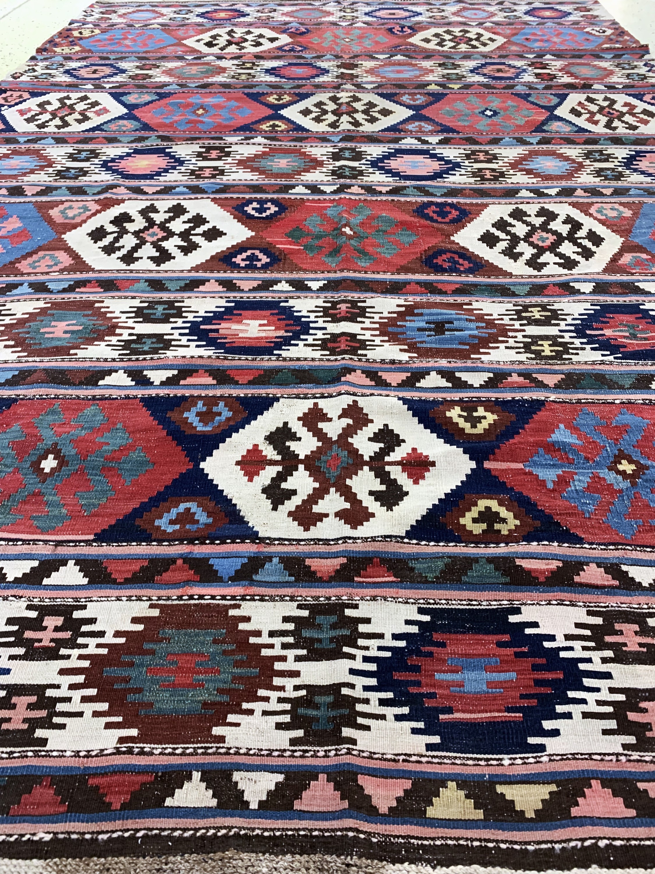 Detail g: "Kuba"Schirwan Kelim antik, Kaukasus, 19.Jhd, Wolle auf Wolle, ca. 297 x 200 cm, EHZ: 2, (kleine Restaurierungen)