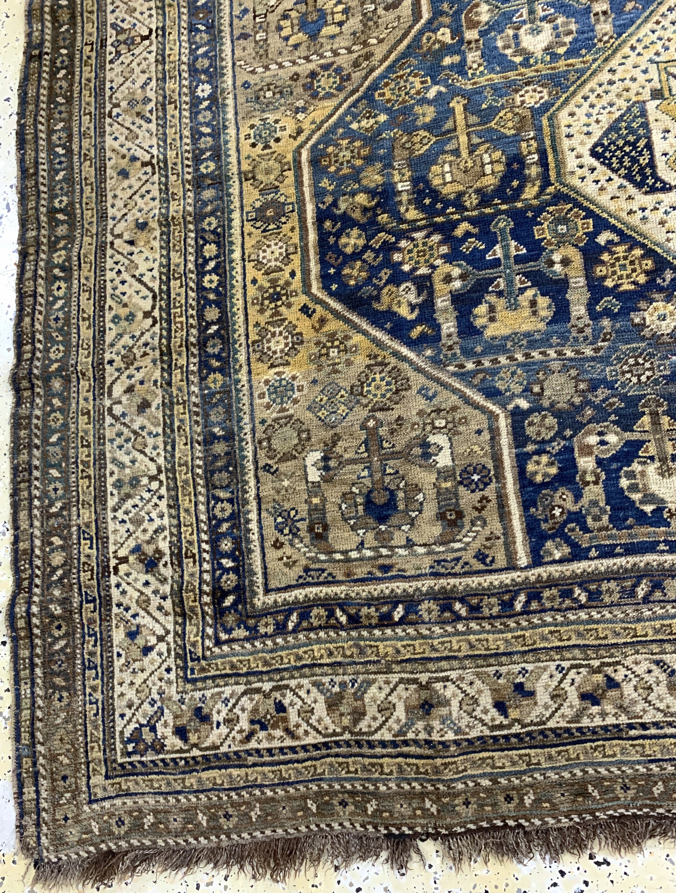 Detail h: Ghaschgai antik, Persien, 19.Jhd, Wolle aufWolle, ca. 285 x 211 cm, EHZ: 3