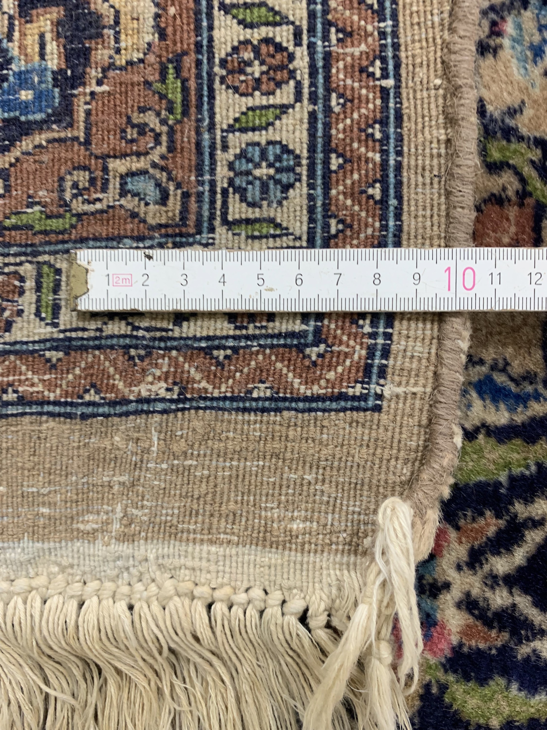 Detail e: Lahor, Pakistan, Mitte 20.Jhd, Wolle auf Baumwolle, ca. 230 x 135 cm, EHZ: 2