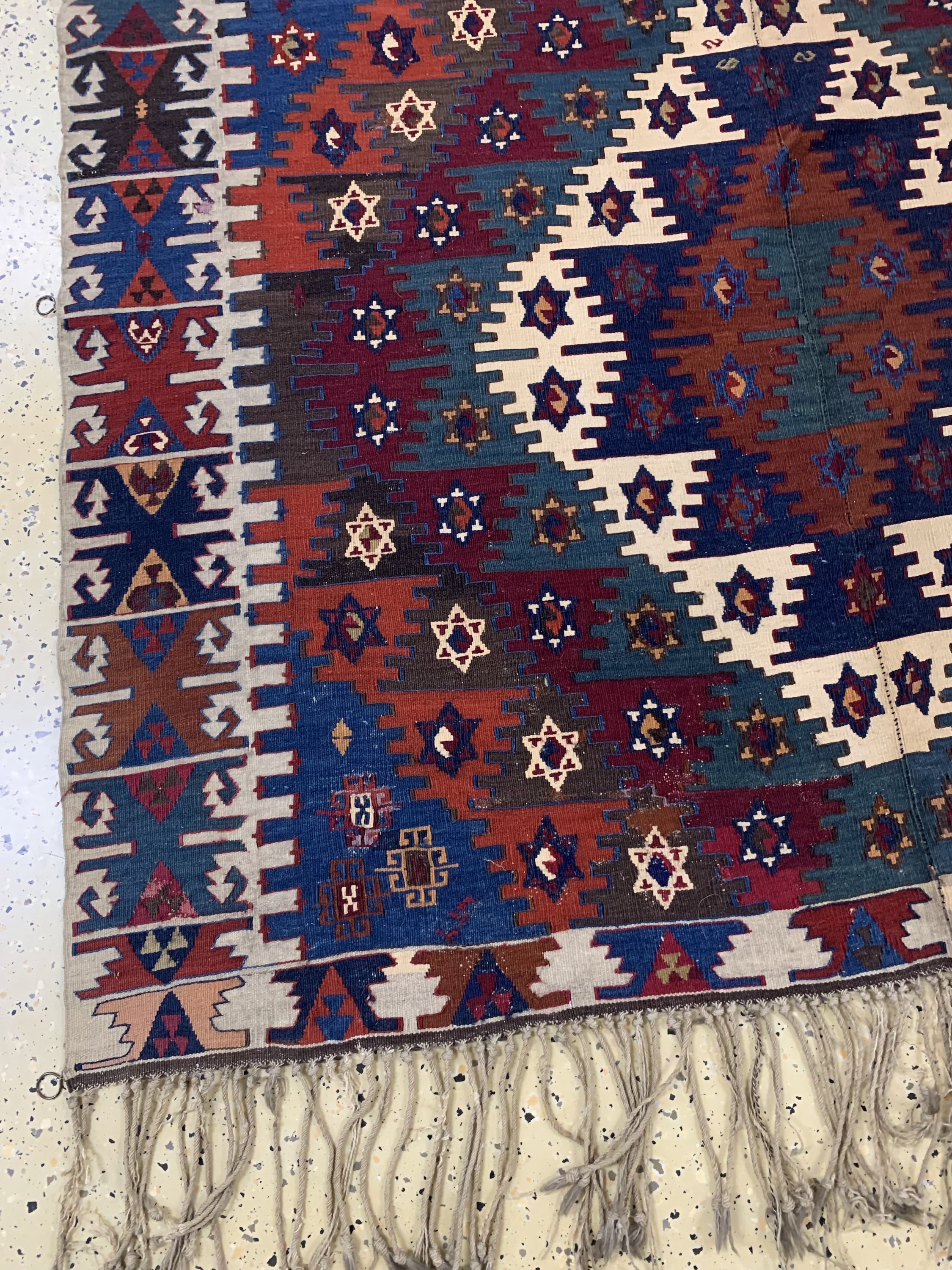 Detail b: Anatol Kelim antik, Türkei, 19.Jhd, Wolle auf Wolle, ca. 357 x 161 cm, (2 Bahnig), EHZ: 2(restauriert)