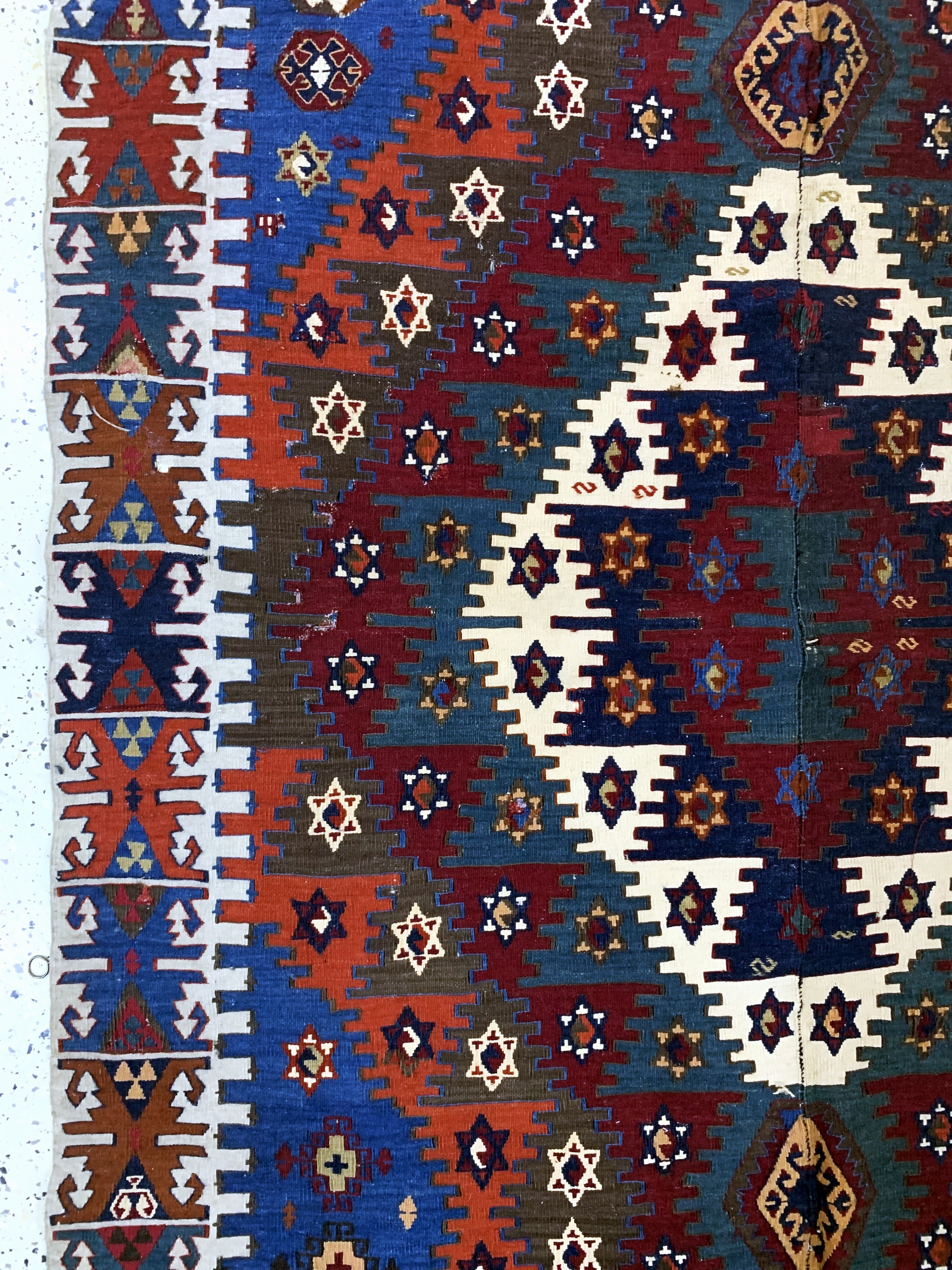 Detail e: Anatol Kelim antik, Türkei, 19.Jhd, Wolle auf Wolle, ca. 357 x 161 cm, (2 Bahnig), EHZ: 2(restauriert)