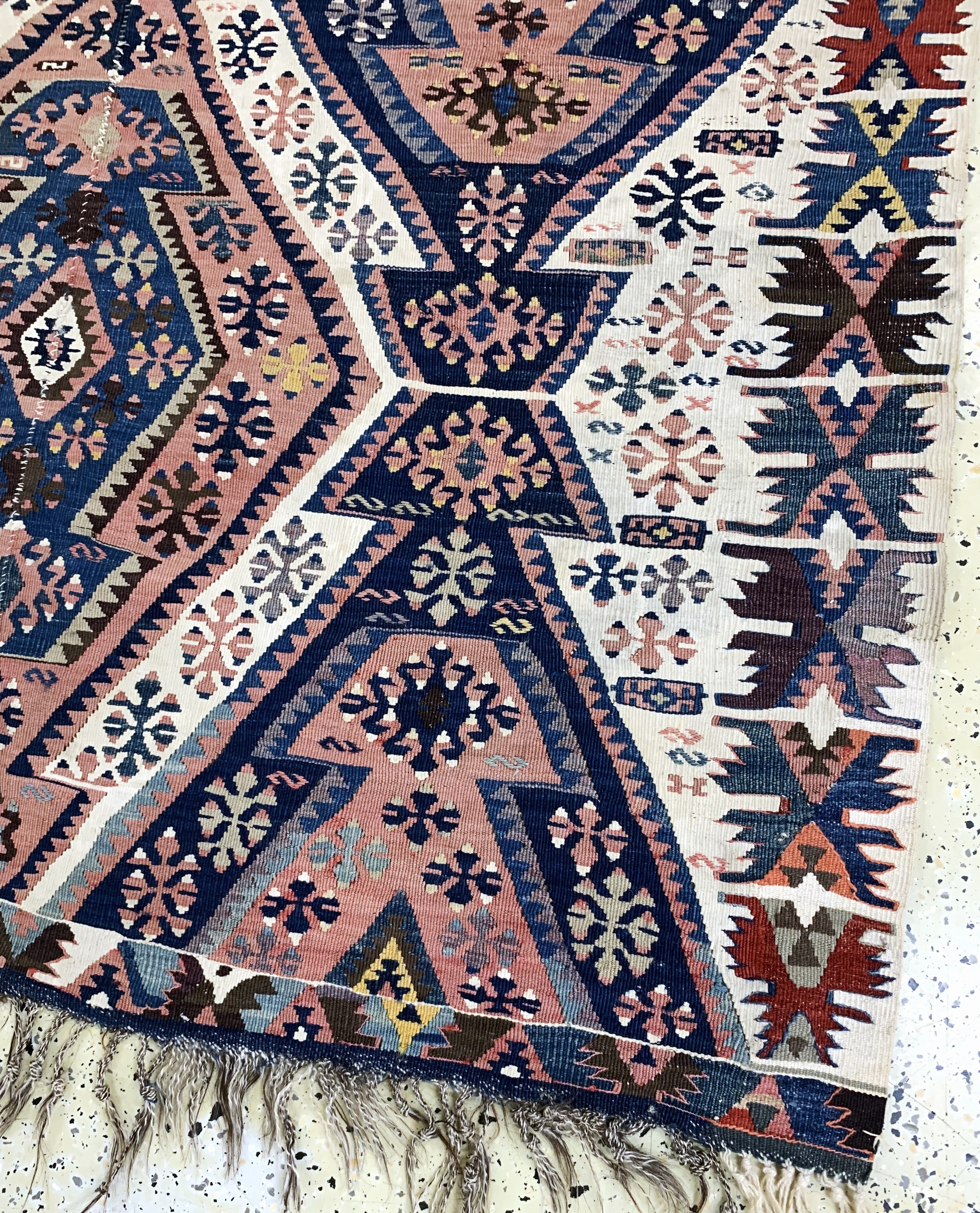Detail c: Malatia Kelim antik, Türkei, um 1900, Wolleauf Wolle, ca. 193 x 145 cm, (2 Bahnig), EHZ: 2