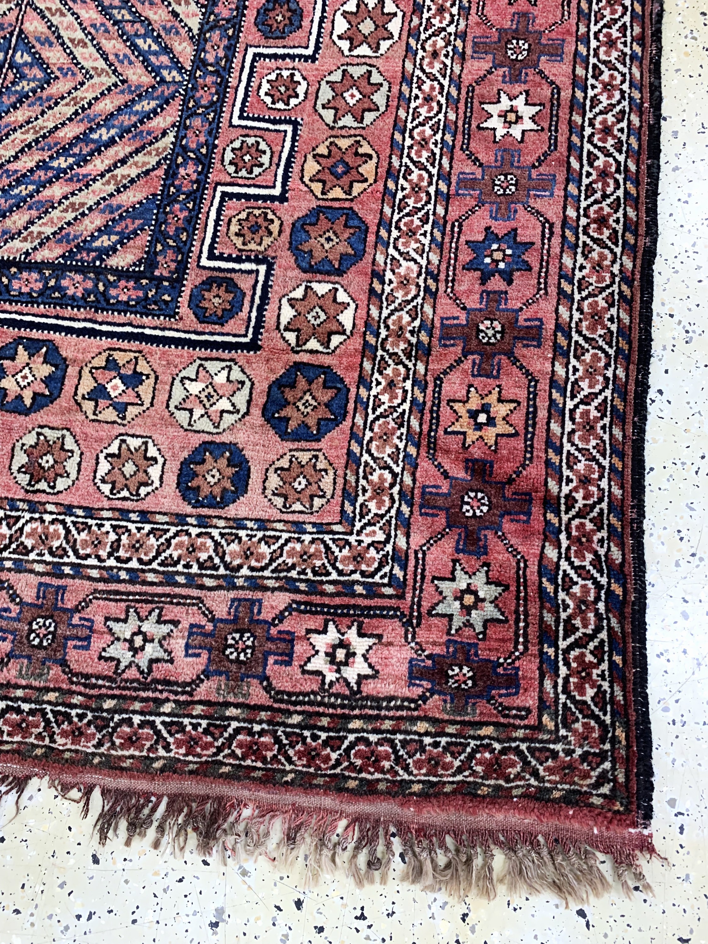 Detail e: Khorasan Kordi antik, Persien, um 1900, Wolle auf Wolle, ca. 336 x 177 cm, Mottenfraß,EHZ: 3