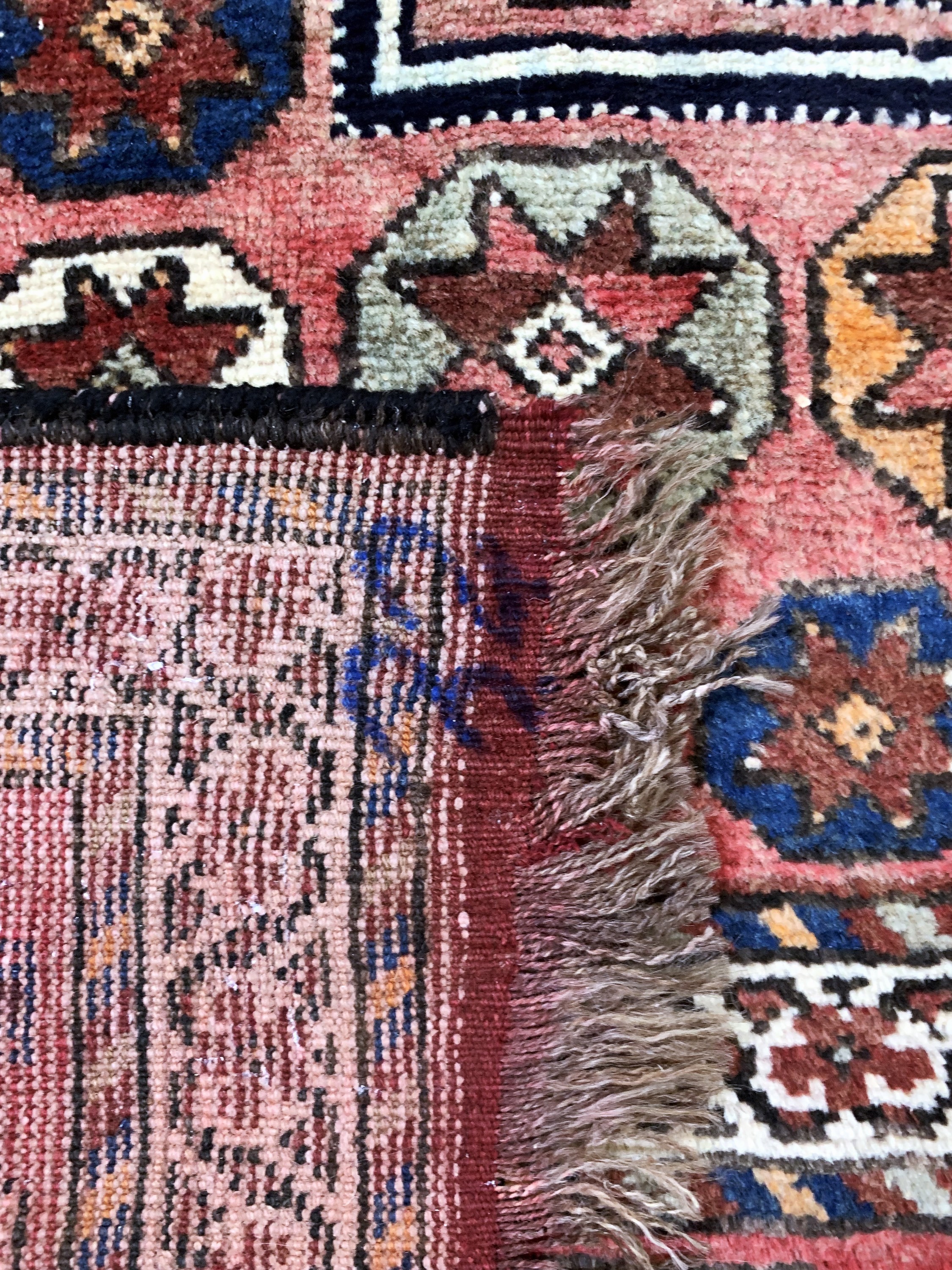 Detail i: Khorasan Kordi antik, Persien, um 1900, Wolle auf Wolle, ca. 336 x 177 cm, Mottenfraß,EHZ: 3