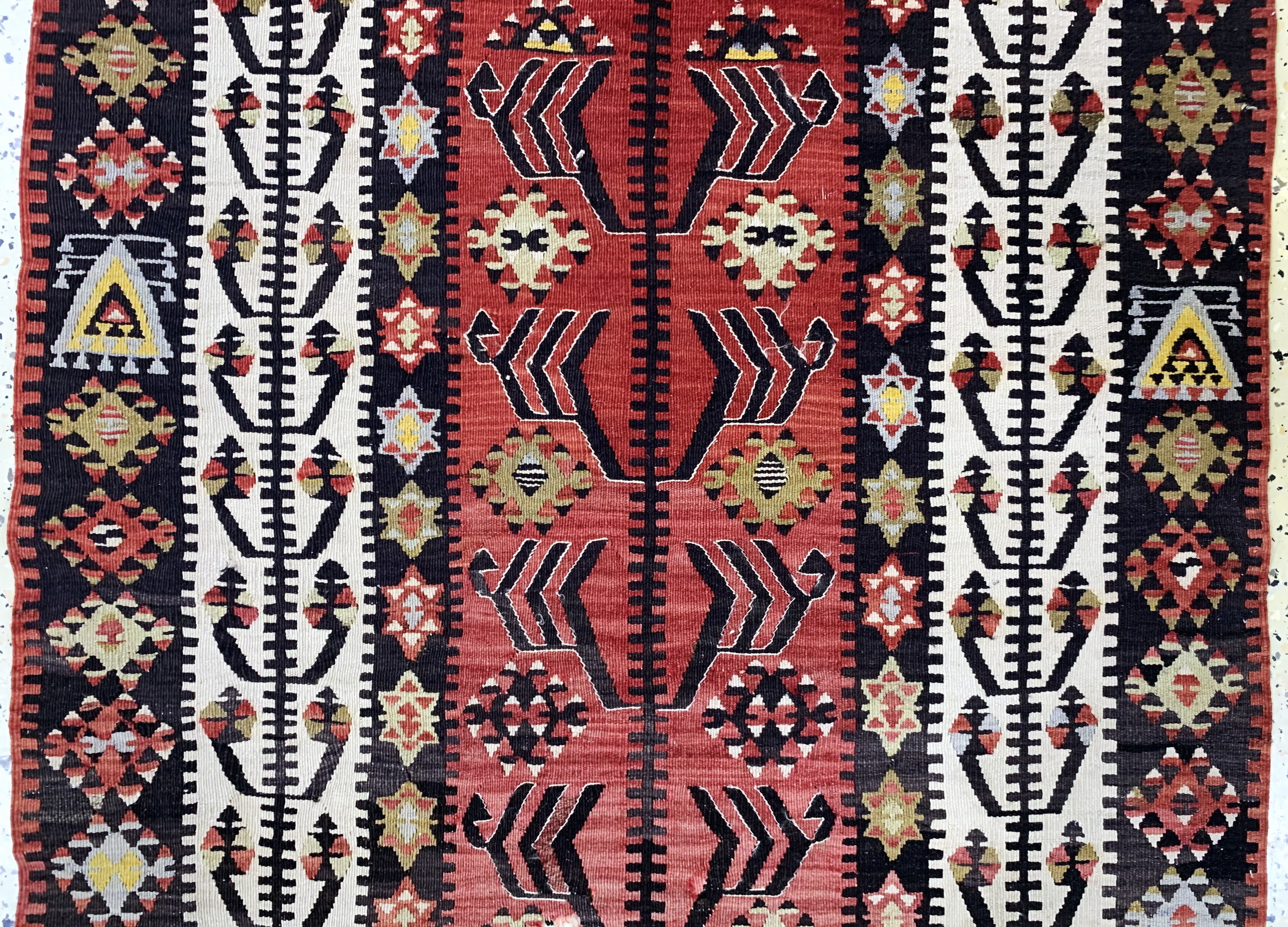 Detail b: Anatol"Gebetsteppich"antik, Türkei, um 1900, Wolle auf Wolle, ca. 172 x 105 cm, EHZ: 2(Loch)