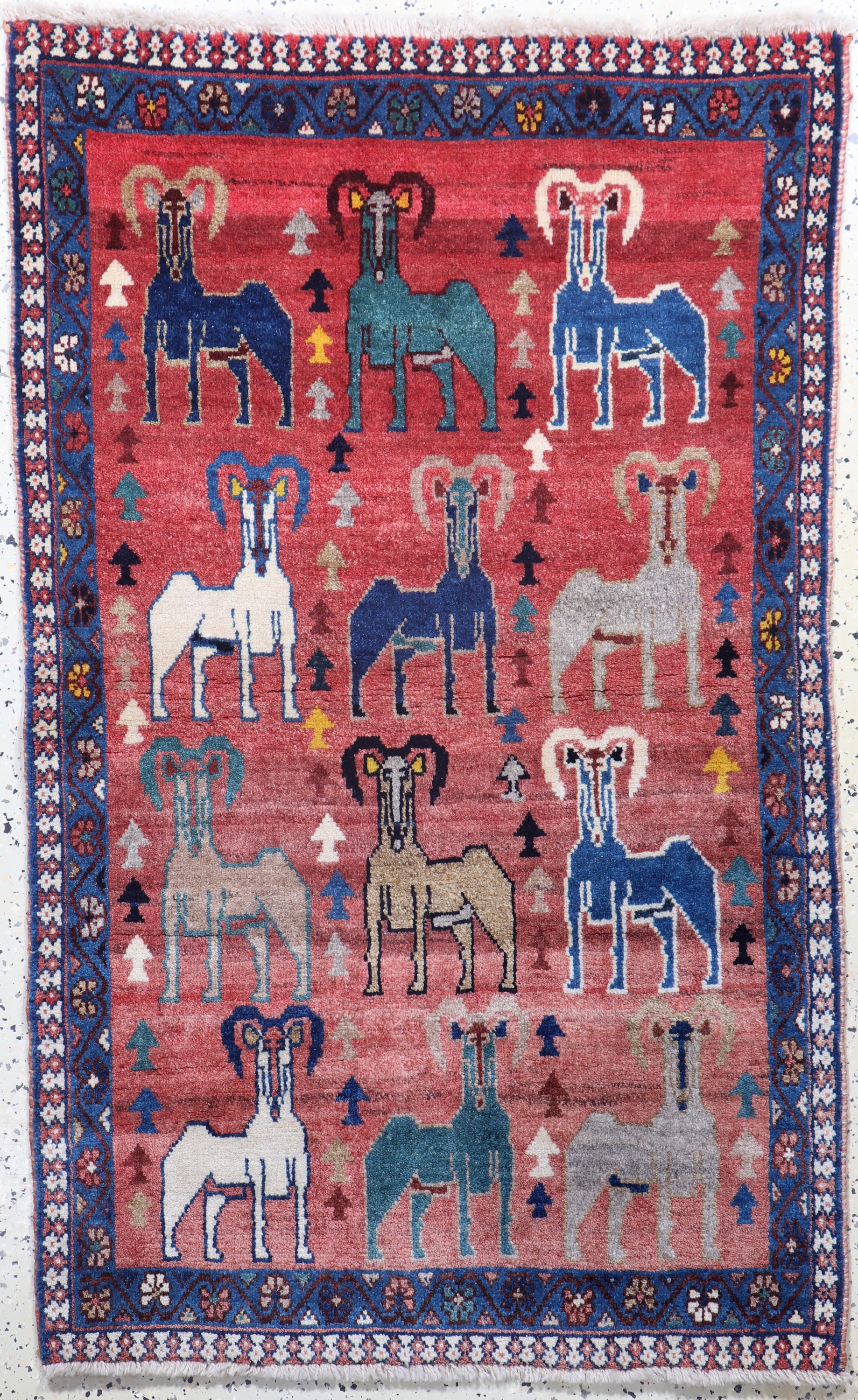 Gabbeh alt, Persien, Mitte 20.Jhd, Wolle auf Wolle, ca. 150 x 93 cm, Mottenfraß, EHZ: 2