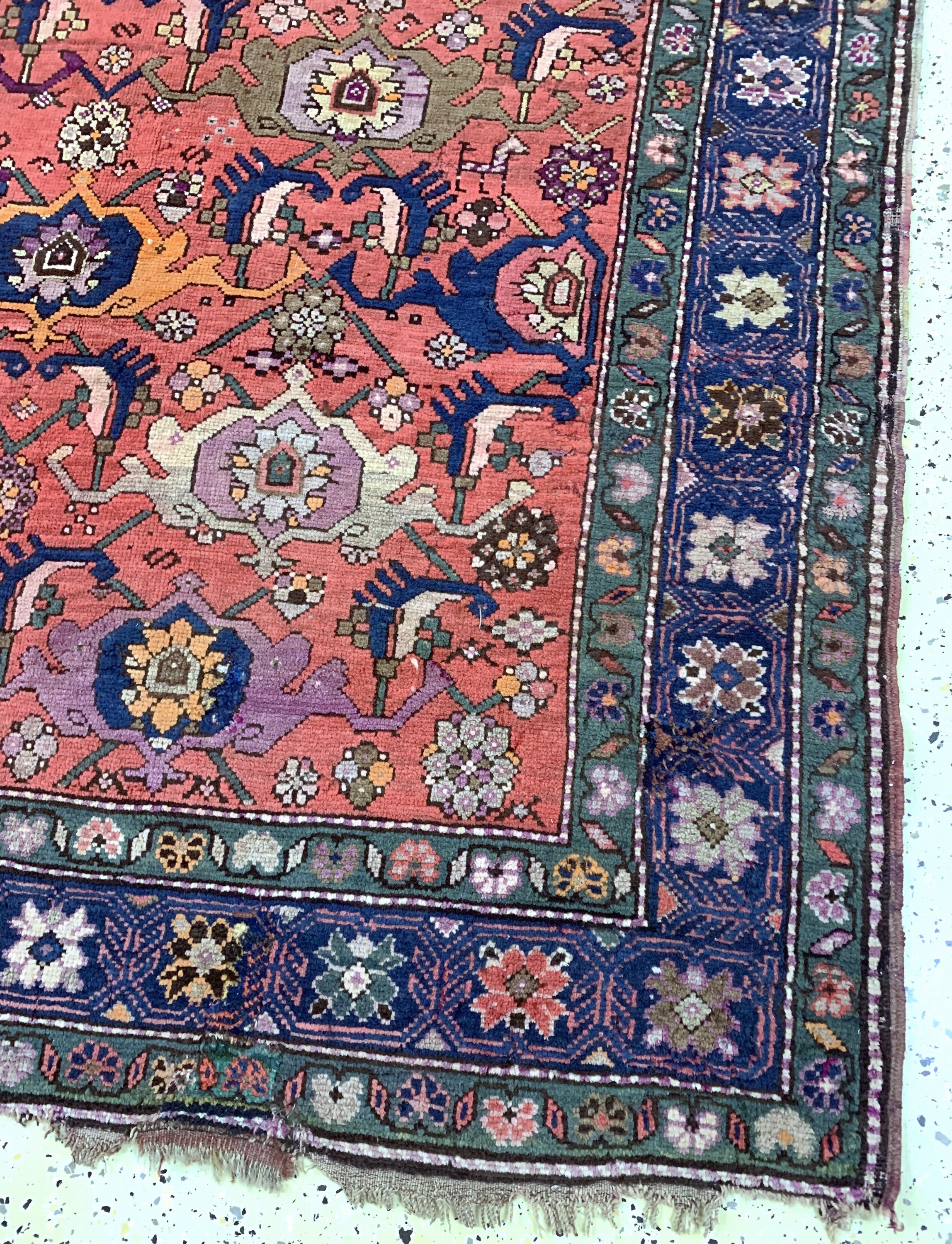 Detail a: Karabagh antik, Kaukasus, 19.Jhd, Wolle aufWolle, ca. 290 x 155 cm, Mottenfraß, EHZ: 4