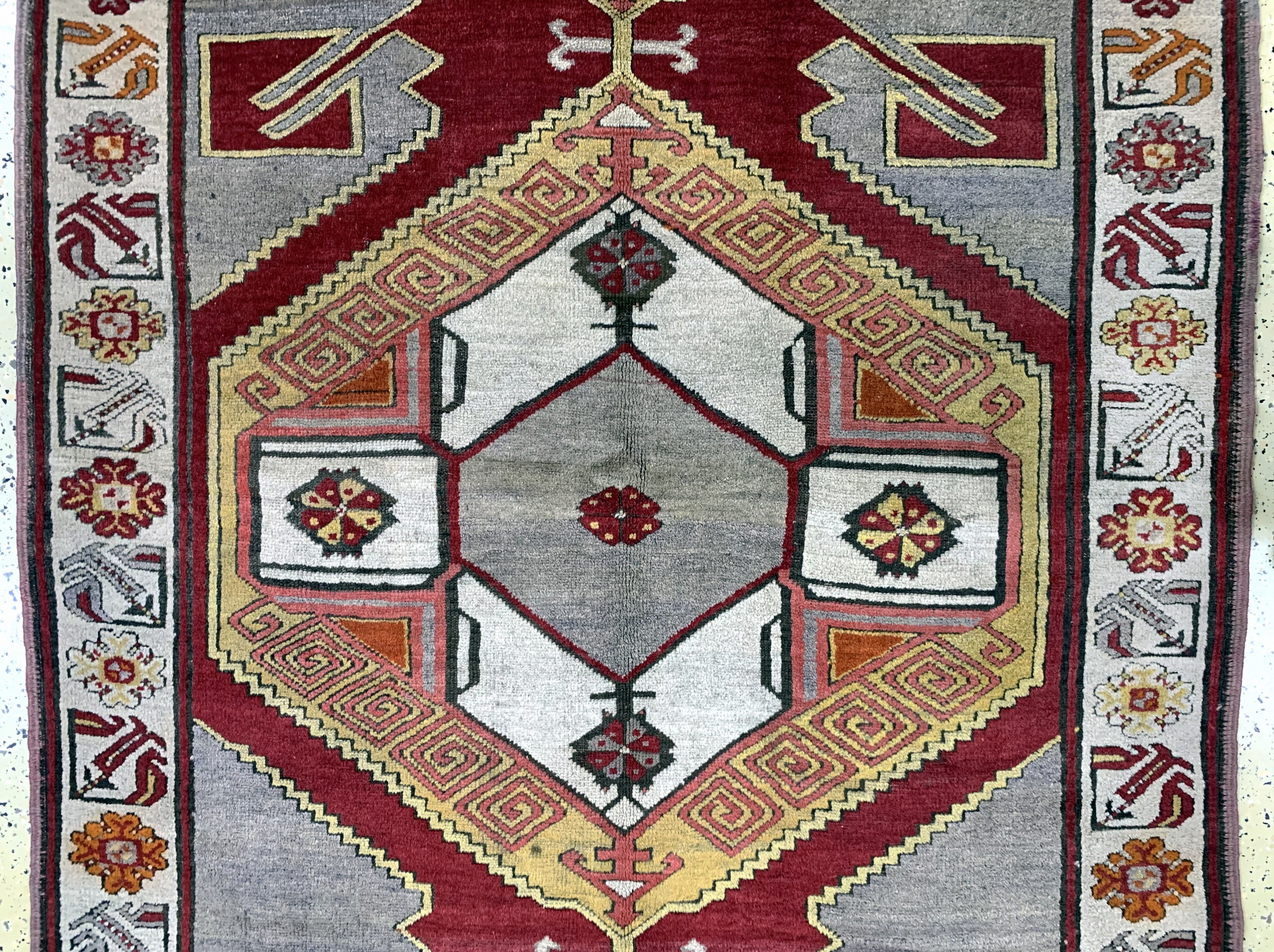 Detail c: Karapinar alt, Türkei, Anfang 20.Jhd, Wolleauf Wolle, ca. 330 x 144 cm, EHZ: 2
