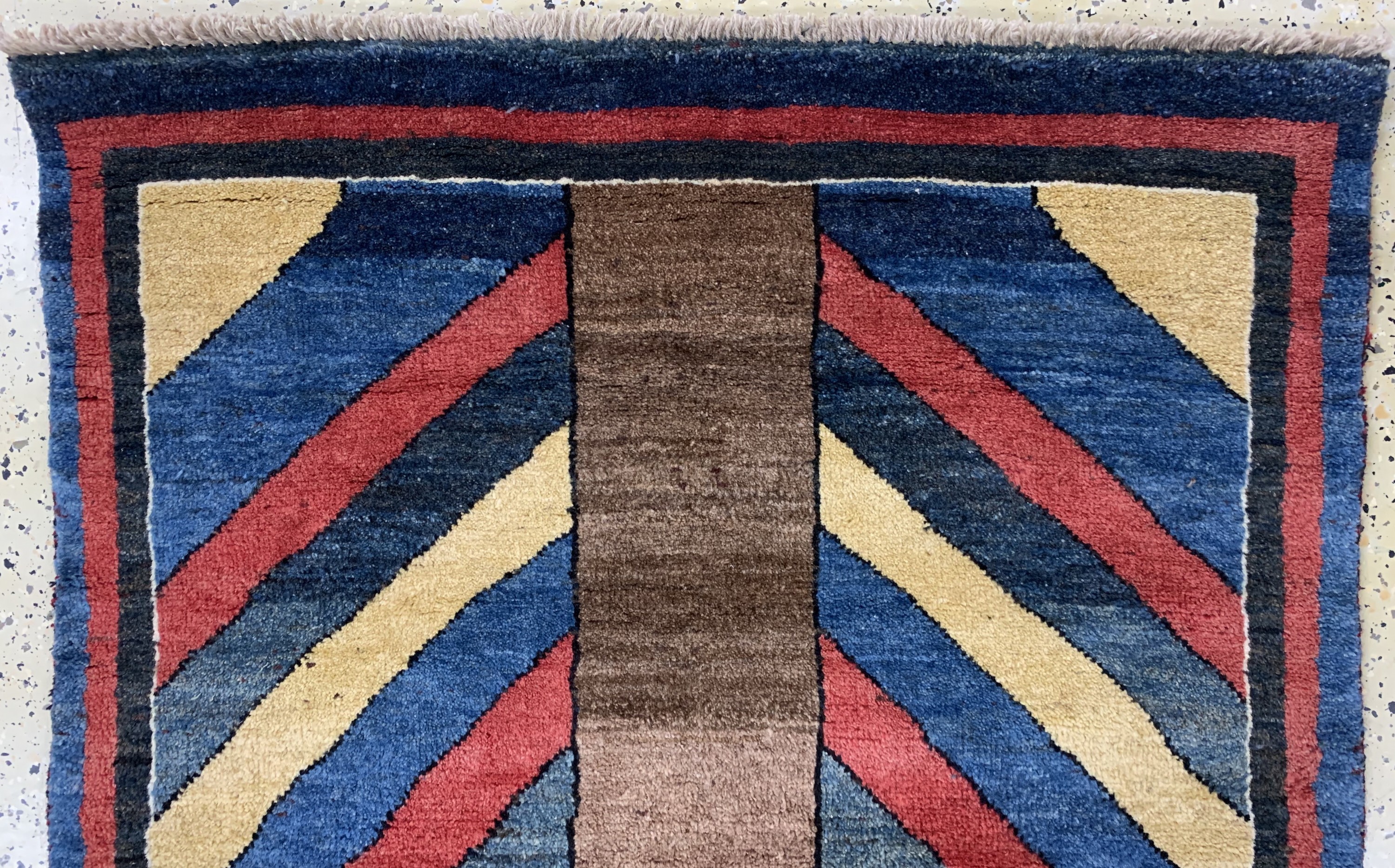 Detail a: Gabbeh alt, Persien, Mitte 20.Jhd, Wolle auf Wolle, ca. 143 x 104 cm, kleine Mottenfraß, EHZ: 2